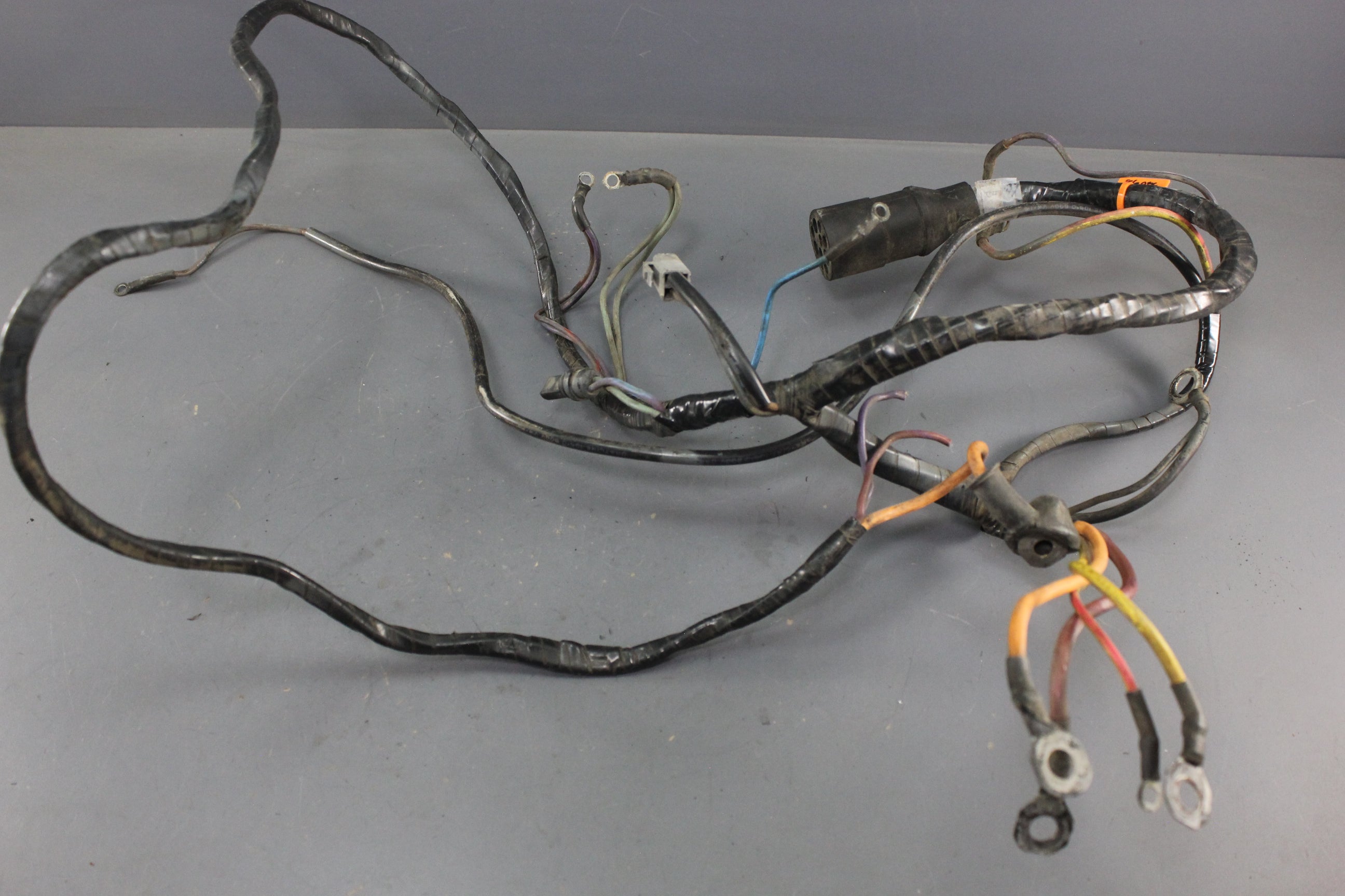 OMC 983926 0983926 Engine Wiring Harness Cable Plug 4.3L 5.0L 5.7L GM 350 1986