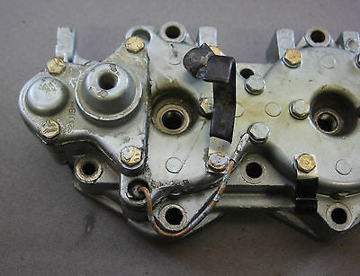 Johnson Evinrude Outboard 1984 1985 235hp V6 328326 Port Cylinder Crankcase Head