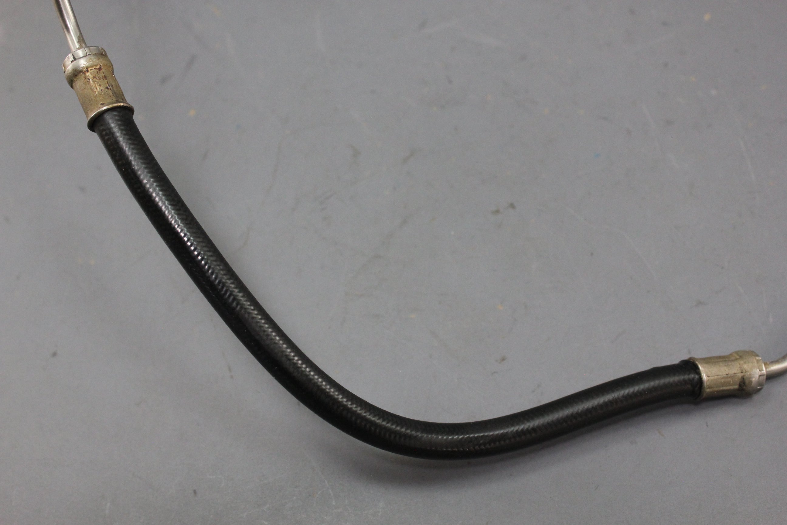 OMC 985616 0985616 0983948 Volvo Penta 3853856 Trim Cylinder Oil Line PORT-DOWN