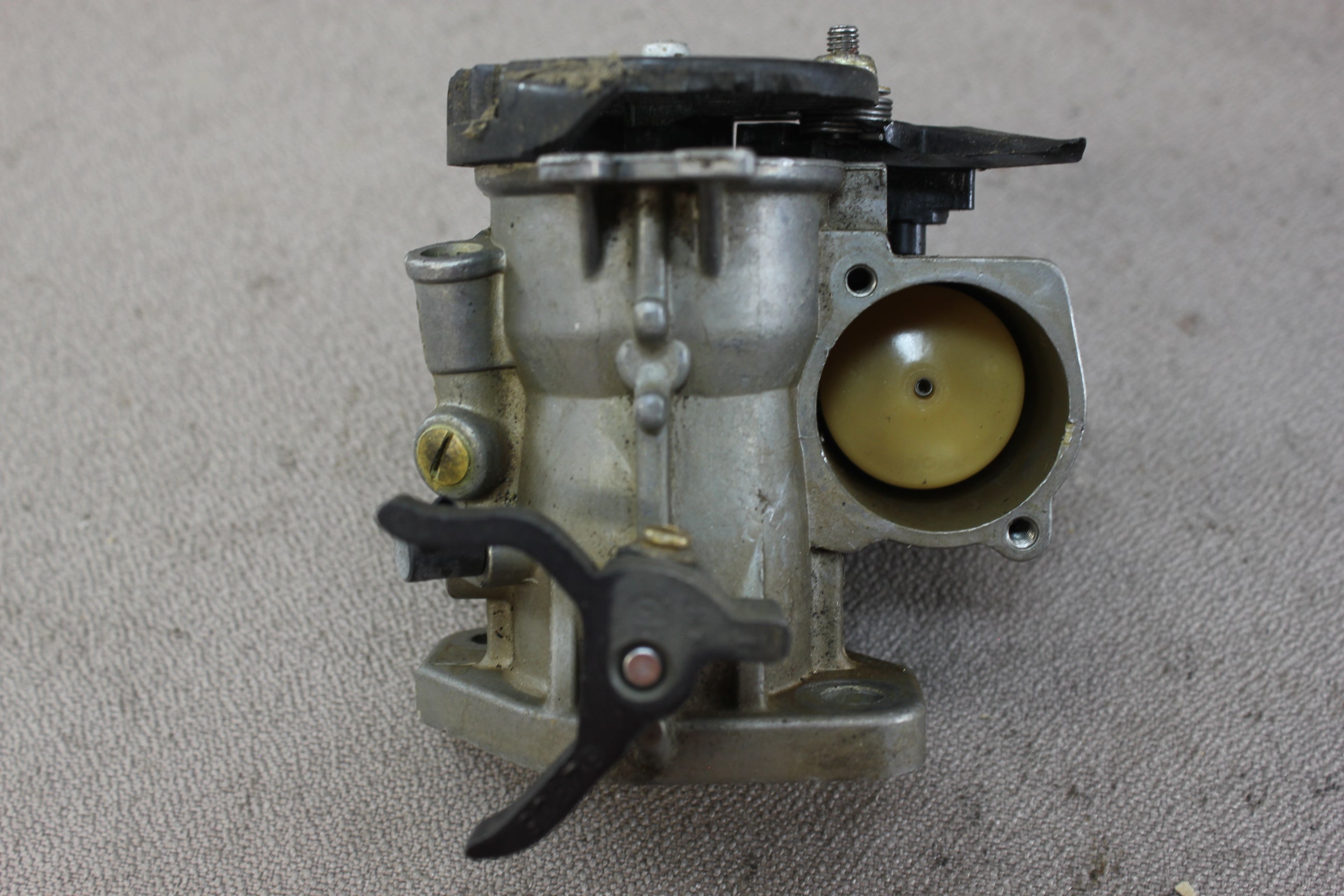 Mercury 1368-7226A19 Carb Carburetor 35hp Outboard FOR PARTS 38-1-2157 1988