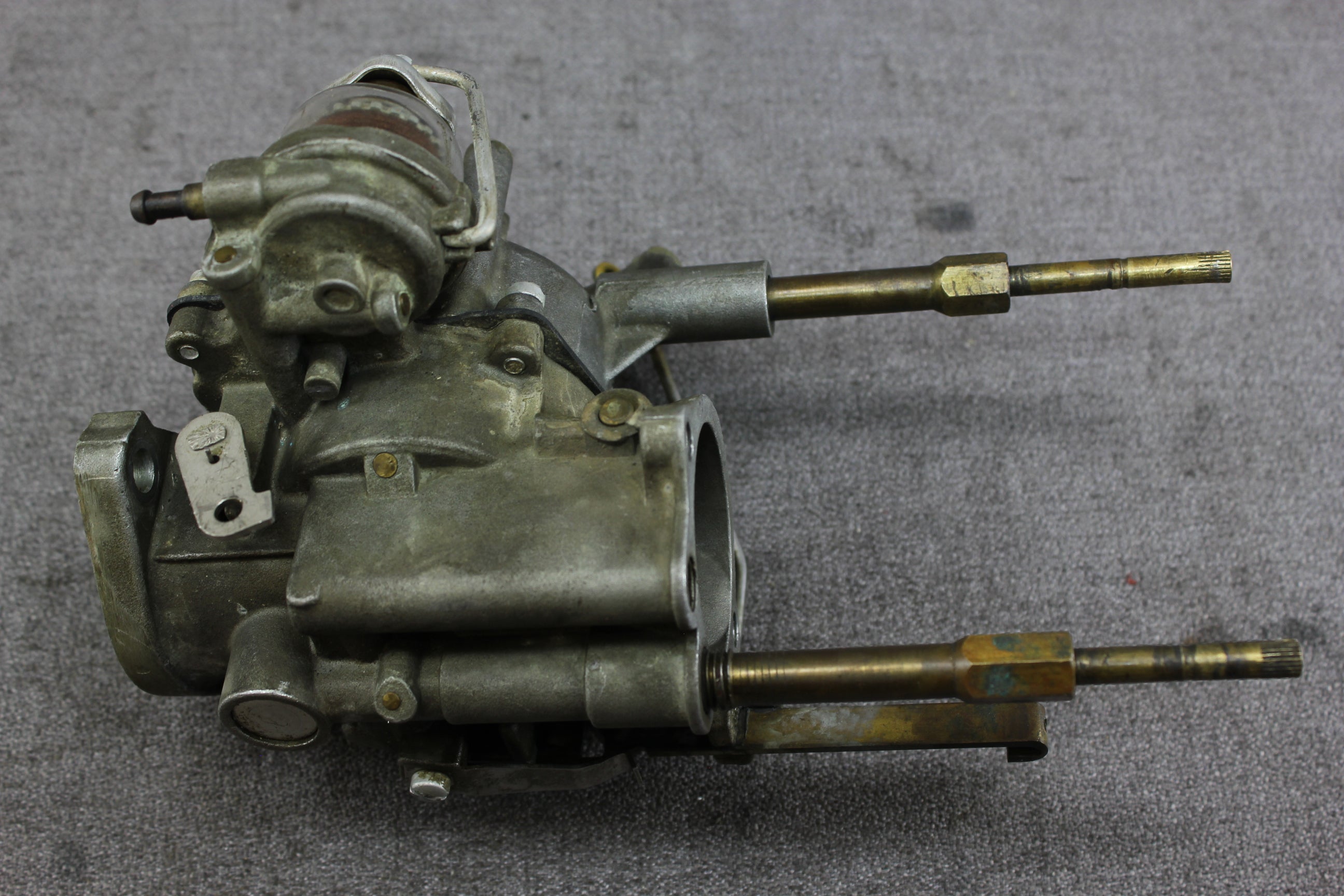 Johnson Evinrude 304031 Carb Carburetor 30hp 1956 RJE-18 E Javelin RD-18 RDE-18