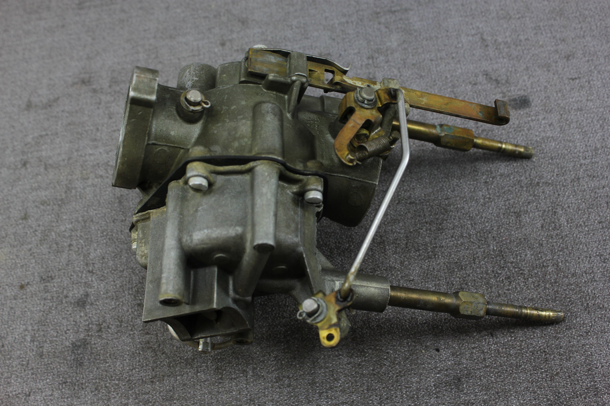 Johnson Evinrude 304031 Carb Carburetor 30hp 1956 RJE-18 E Javelin RD-18 RDE-18