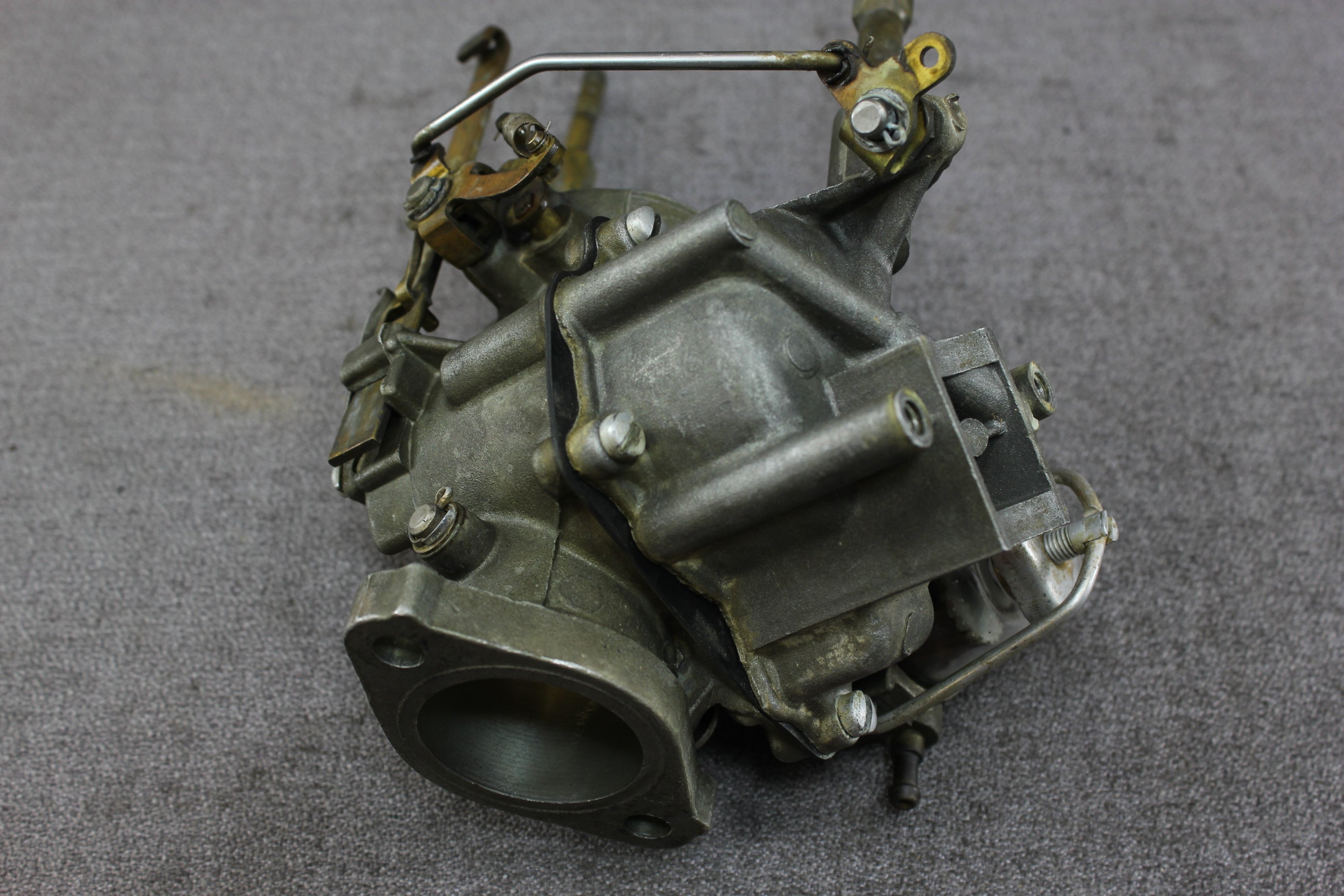 Johnson Evinrude 304031 Carb Carburetor 30hp 1956 RJE-18 E Javelin RD-18 RDE-18