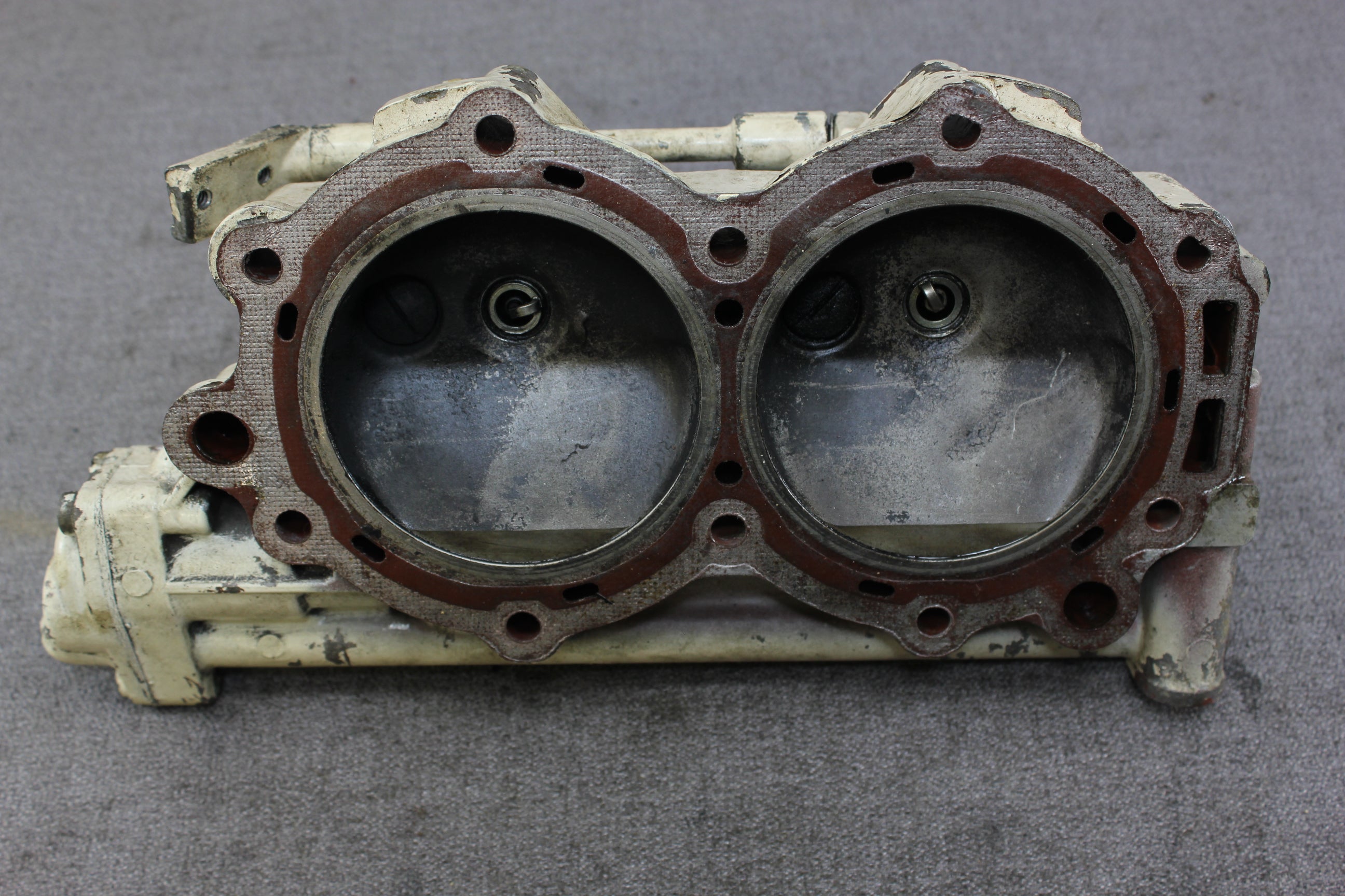 Johnson Evinrude Outboard Cylinder Head 378005 307306 40hp RDSL-22 1960 RD-22