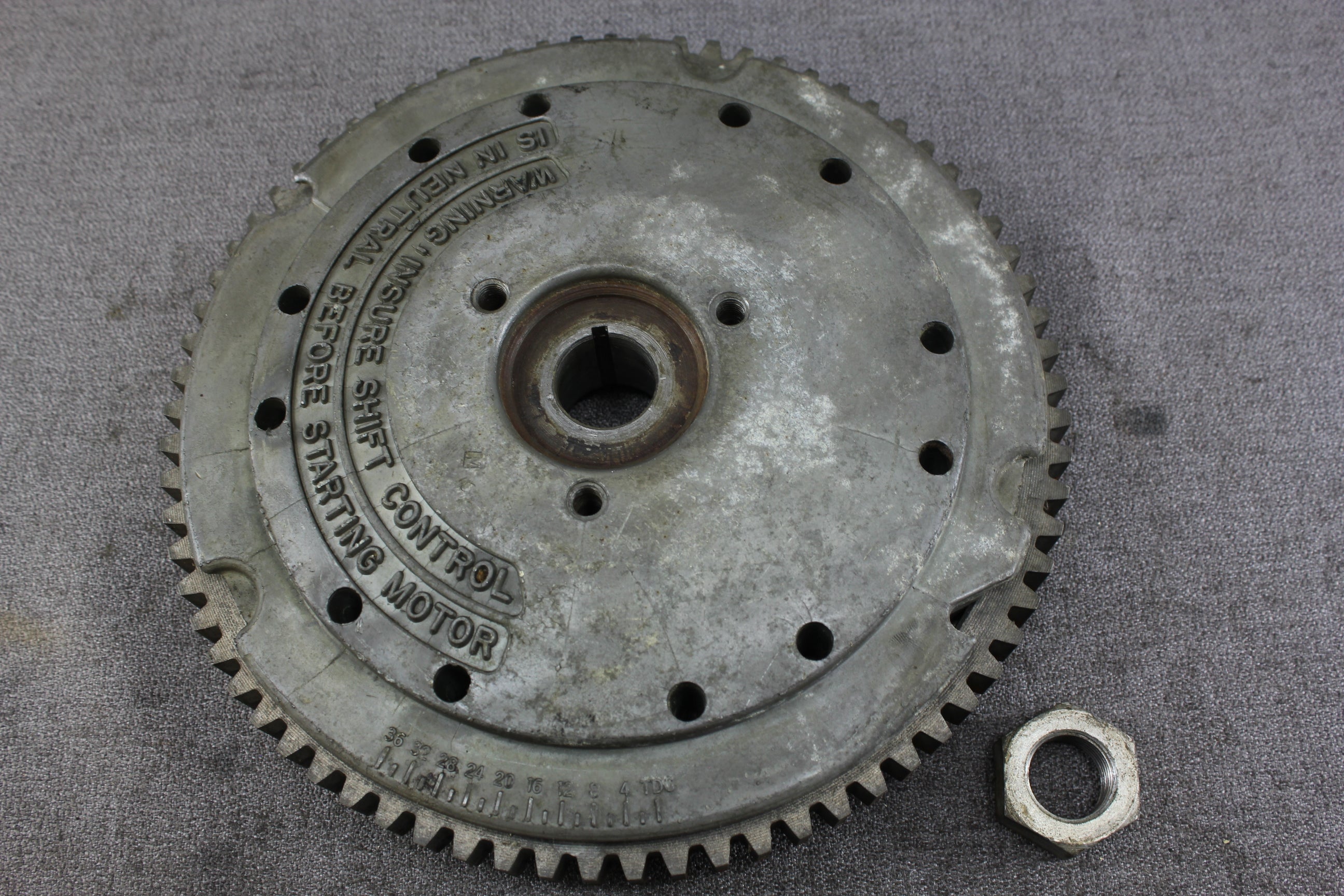 Johnson Evinrude Flywheel 581544 581545 0581545 1976-1978 70hp 75hp Outboard