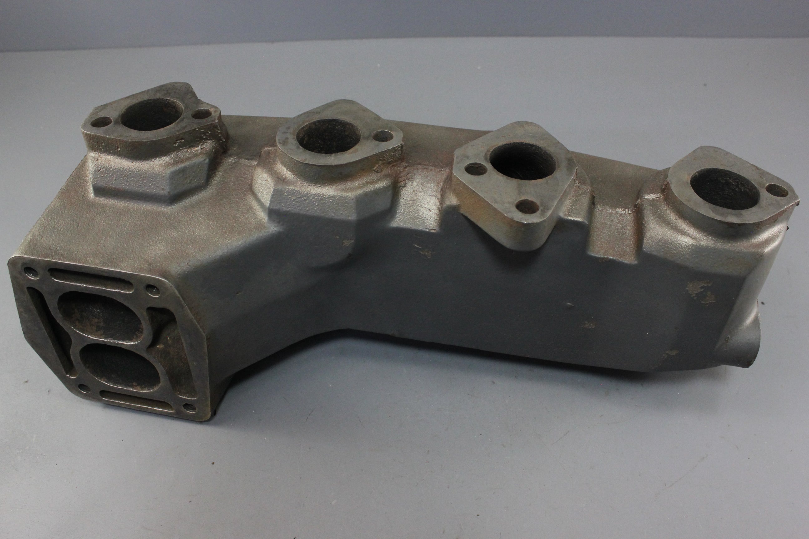 OMC 986041 0986041 2.3L Exhaust Manifold Cobra 4cyl 0913395 987634 1987-1990