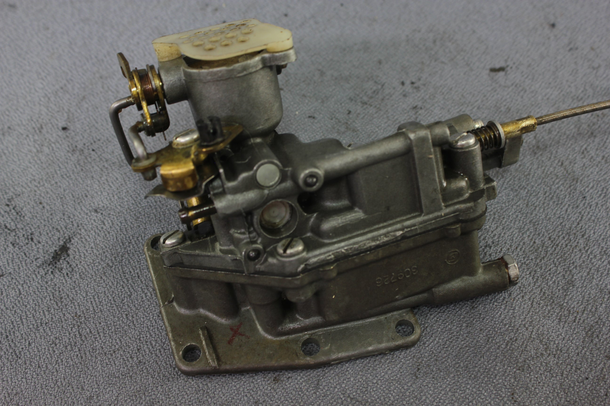 Johnson Evinrude 9.5hp Outboard 309726 381837 381840 383500 Carburetor Carb 1969