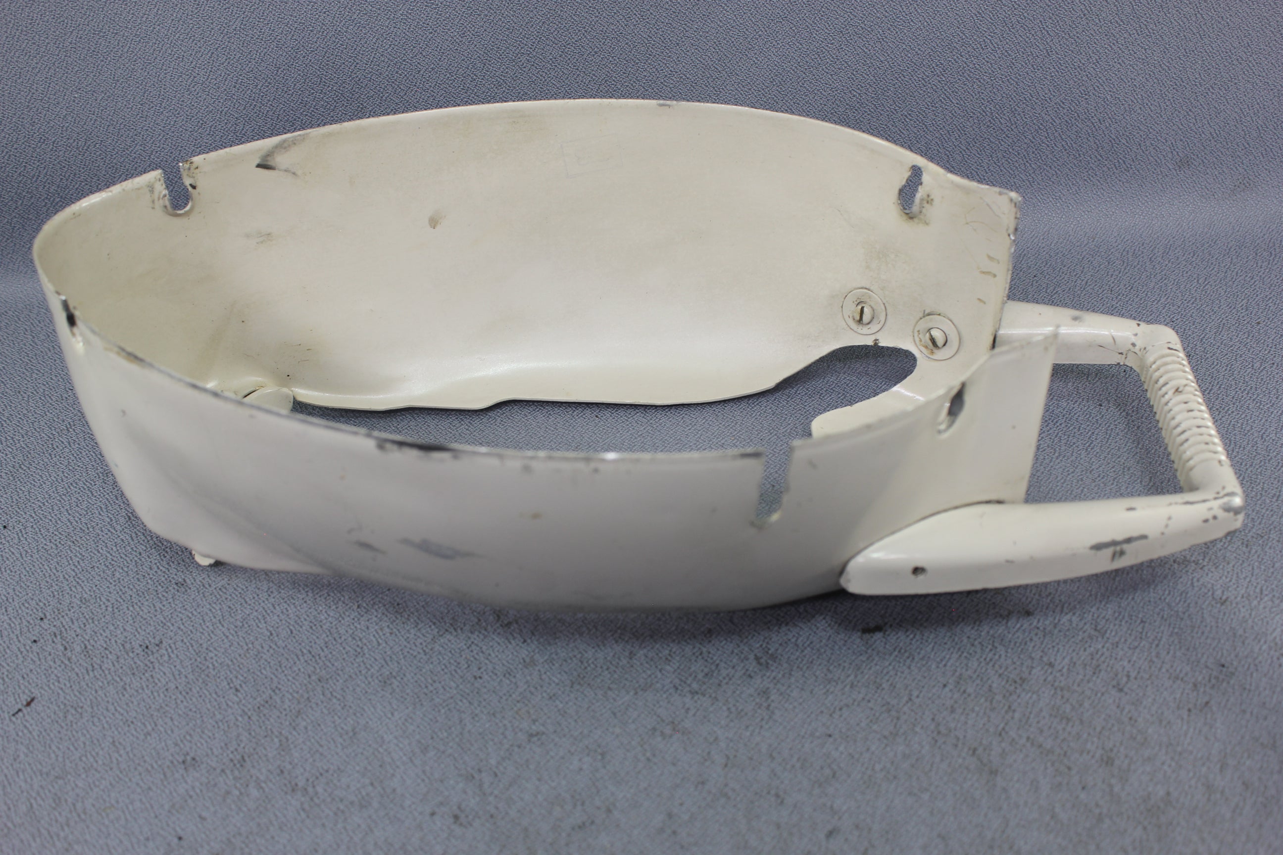 Johnson Outboard 3hp 377831 Shroud Lower Cowl Cowling Handle Cover JW-17 1961