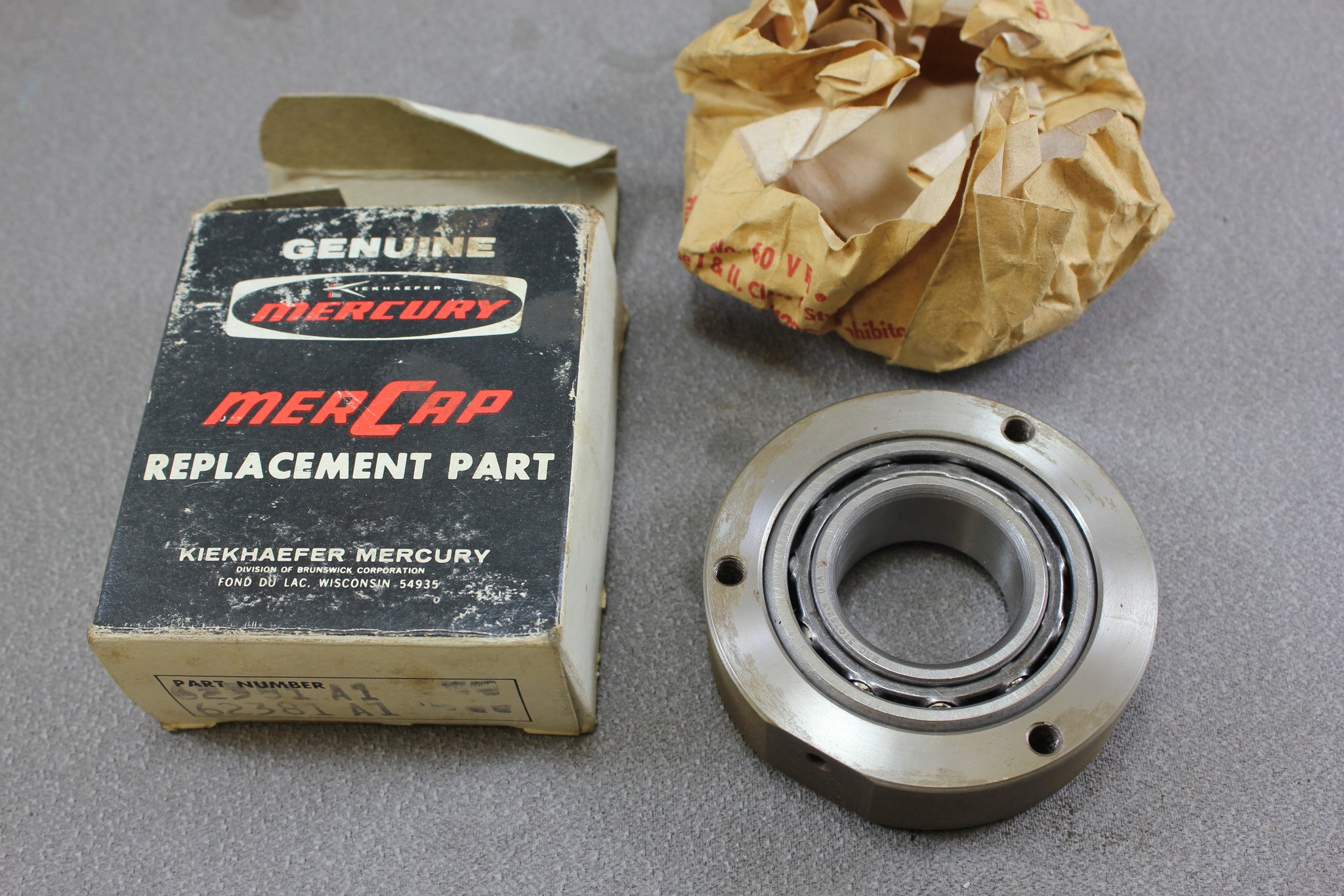 Mercury Outboard Crankcase Crankshaft Bearing 62381A1 402 40hp 1972 Early Models