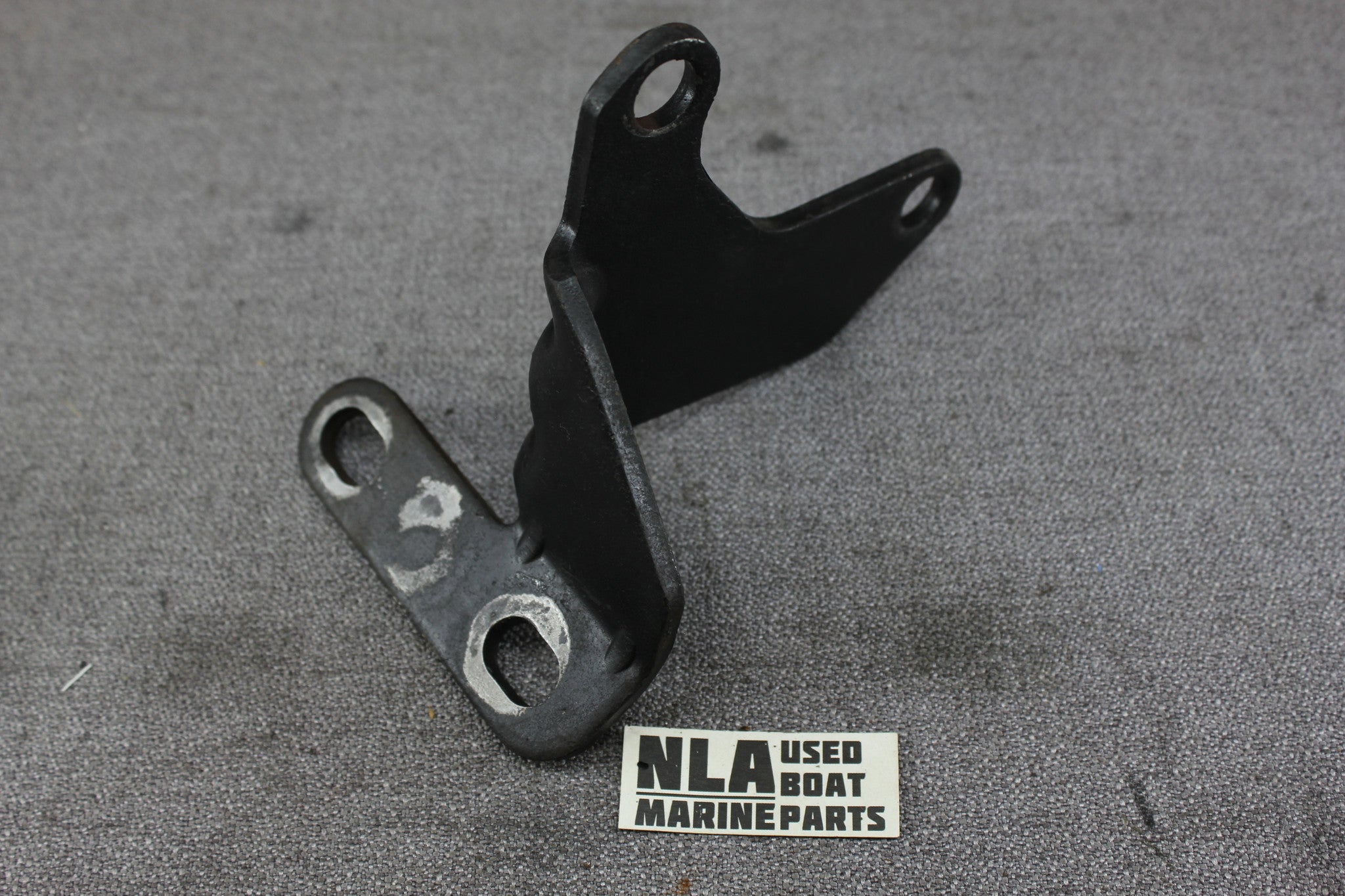 MerCruiser 97259A1 470 170hp 3.7L 4cyl Starter Motor Mounting Bracket 1983-89