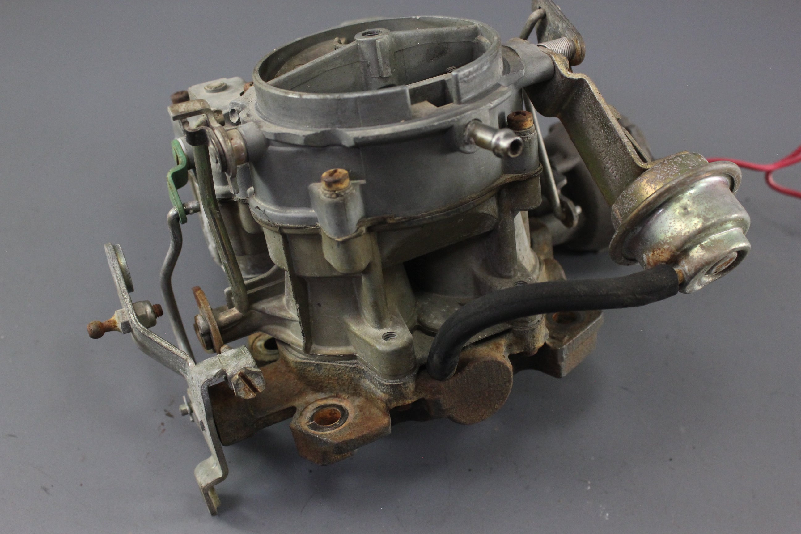 OMC Cobra Ford 2.3L 4cyl Carb Carburetor 2bbl 984636 985747 1987-1990 Sterndrive