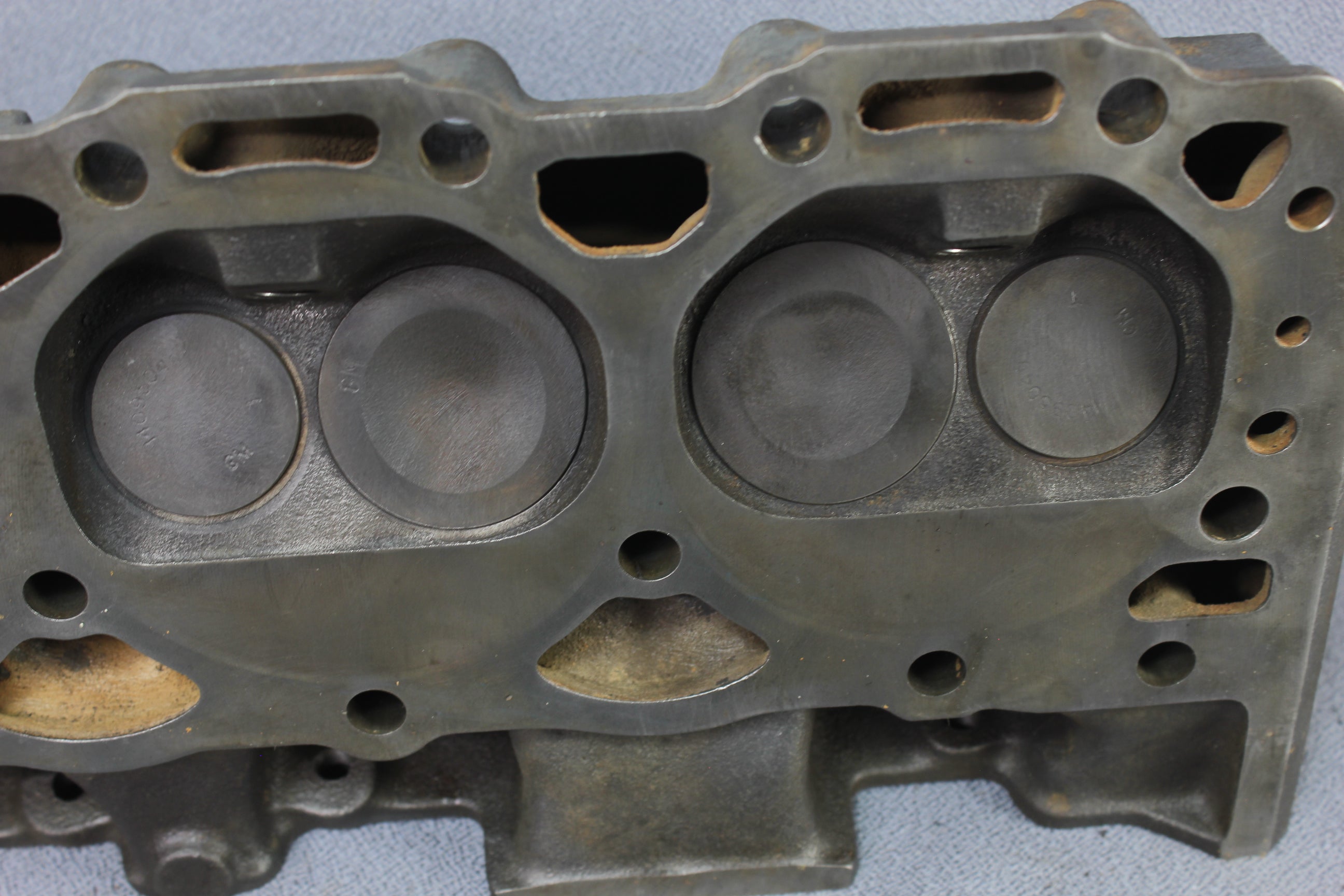 MerCruiser 260Hp GM 350  V8 5.7L Cylinder Head 1987-1997 14096217 938-9718