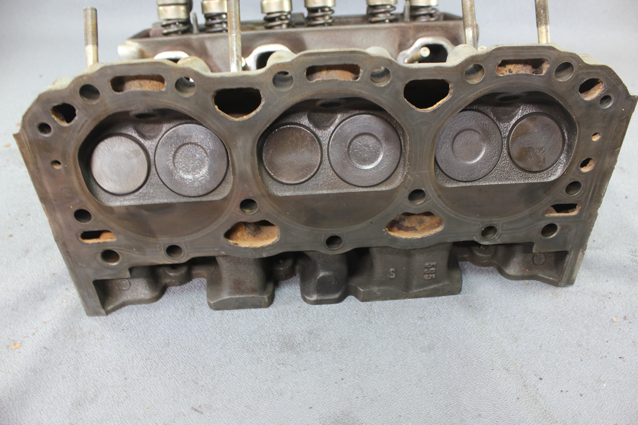 OMC Stringer Engine Cylinder Heads V6 3.8L 471595 170hp GM 14020553 229ci Valve