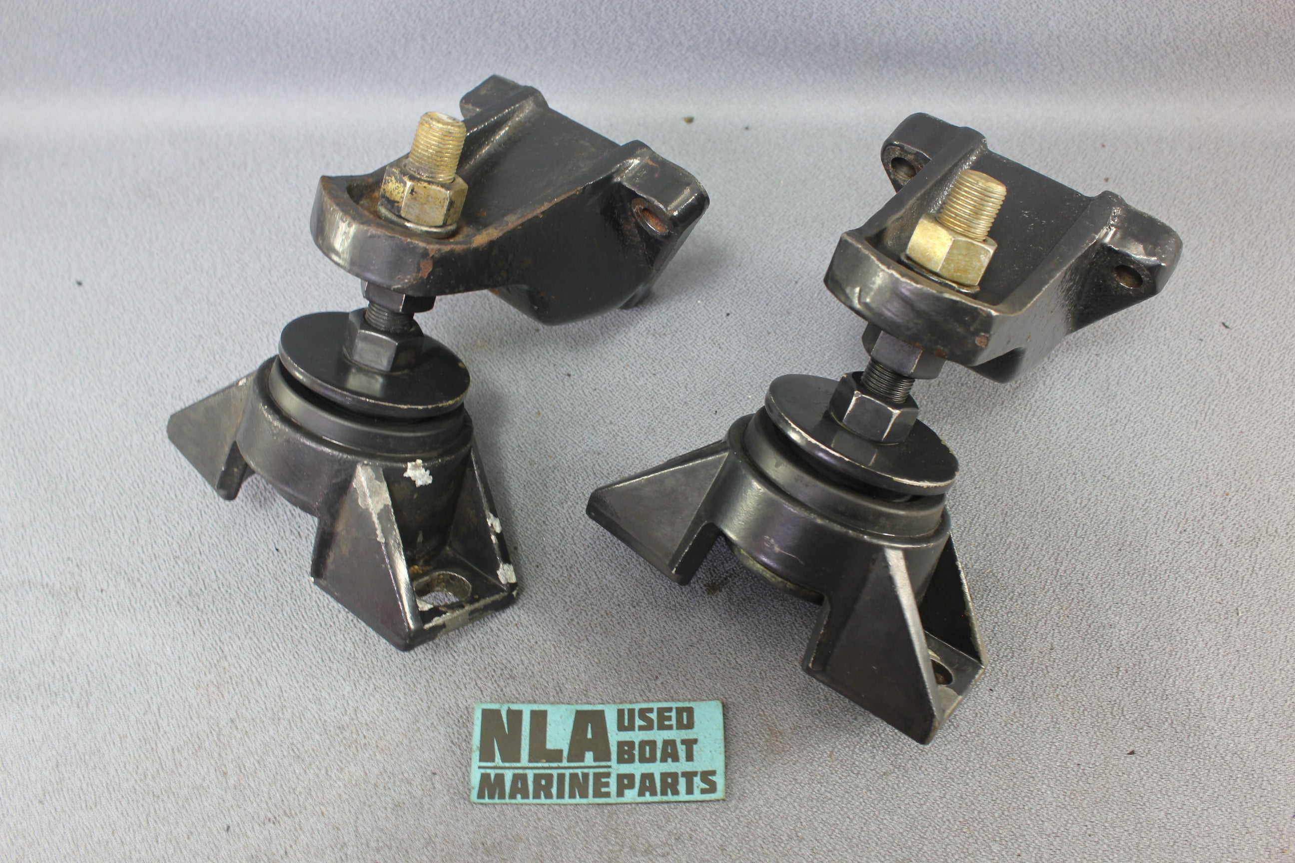 Volvo Penta 3852760 3853805 Front Engine Mount 1986-1998 V8 5.0L 5.7L 305 350