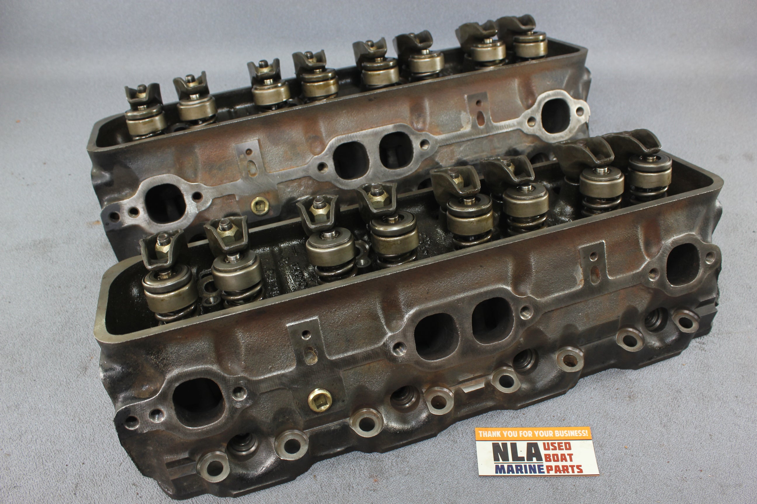 GM 14101081 Cylinder Head Pair V8 5.0L 305 Chevy MerCruiser 938-9714 1987-1995