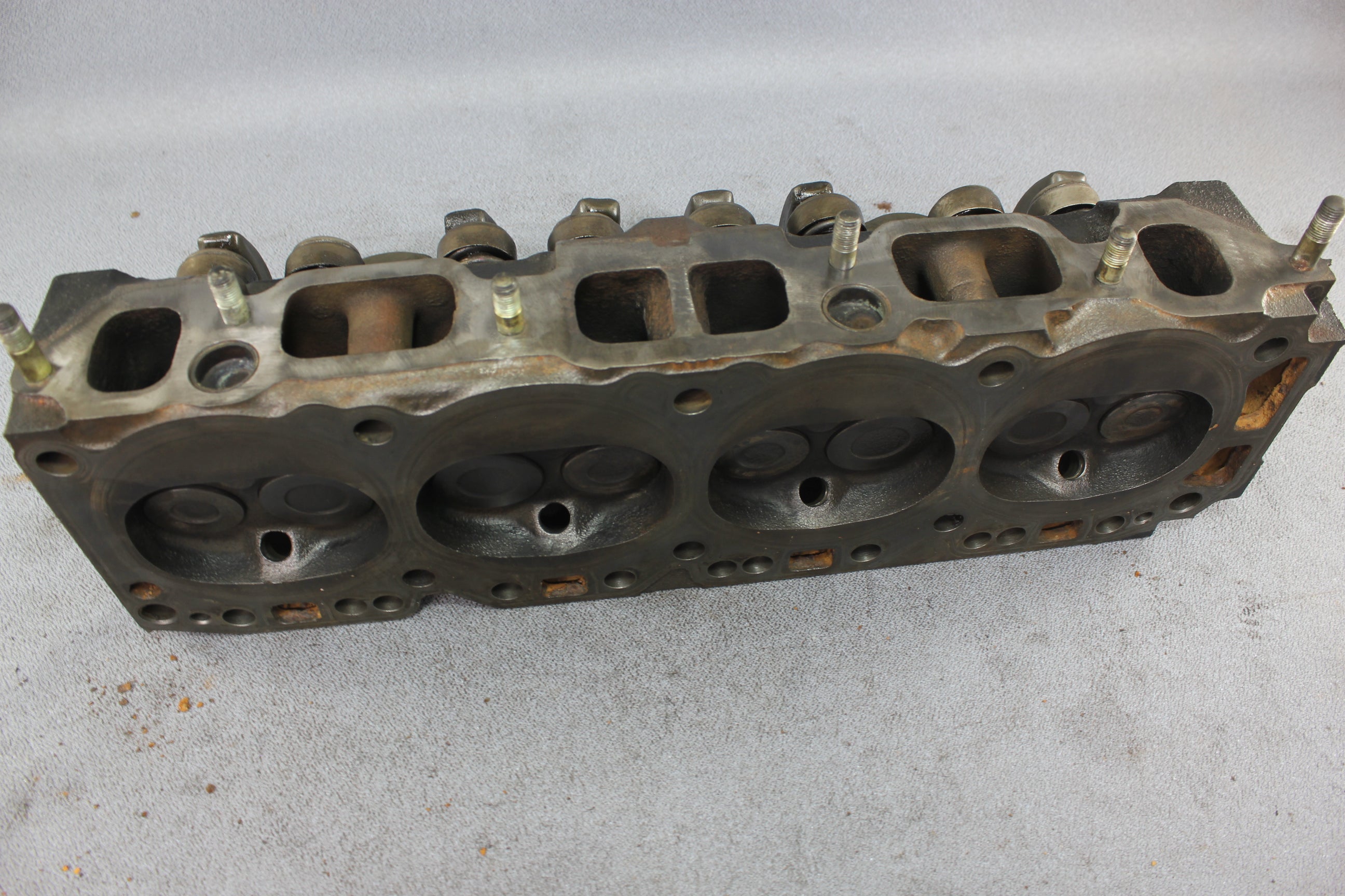 MerCruiser 936-3549 GM 3905998 120hp 2.5L 4 cyl Cylinder Head OMC Stringer 64-72