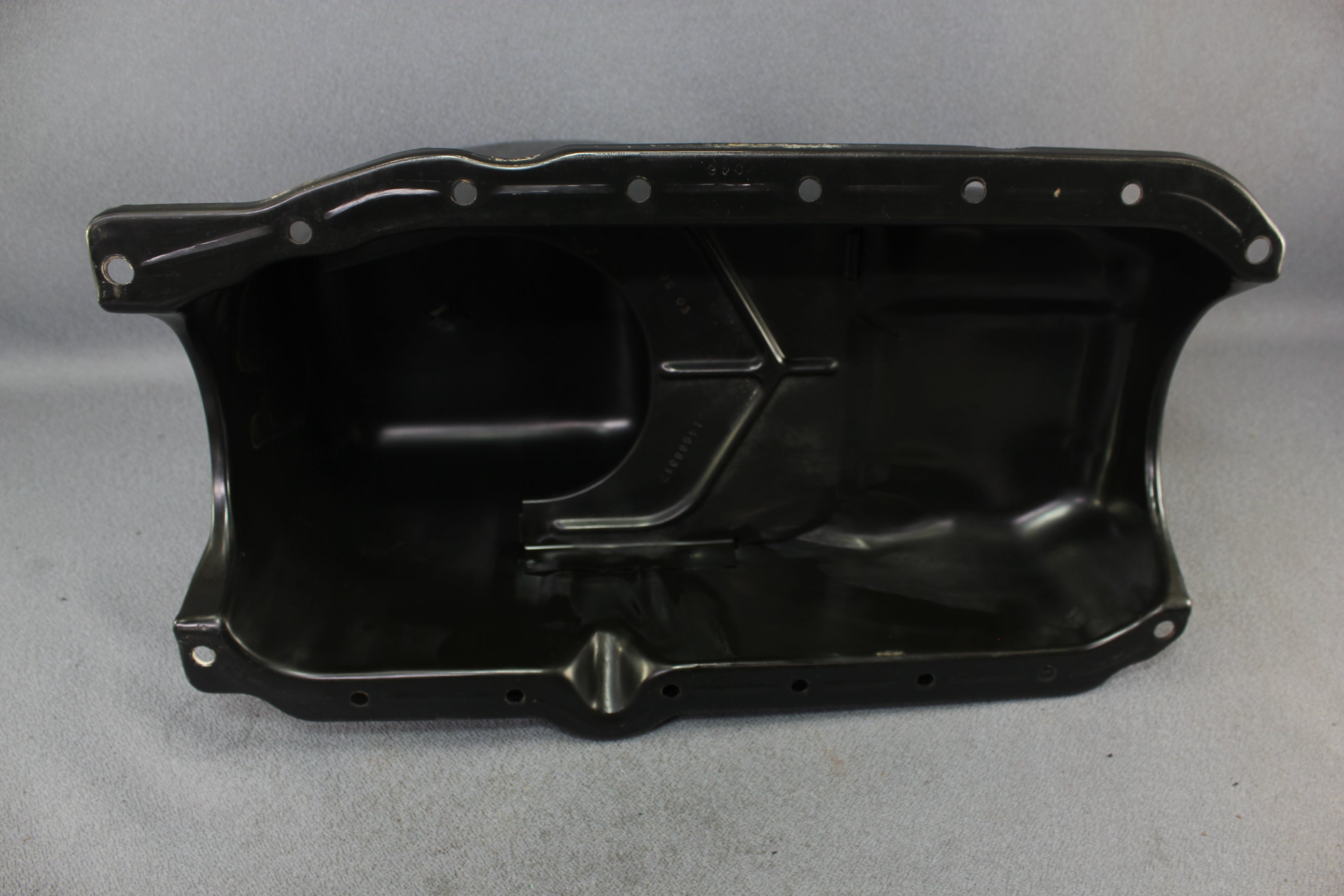 OMC 0985073 Volvo Penta 3853841 Oil Pan 0988234 4.3L V6 262cid Reservoir 1986-96