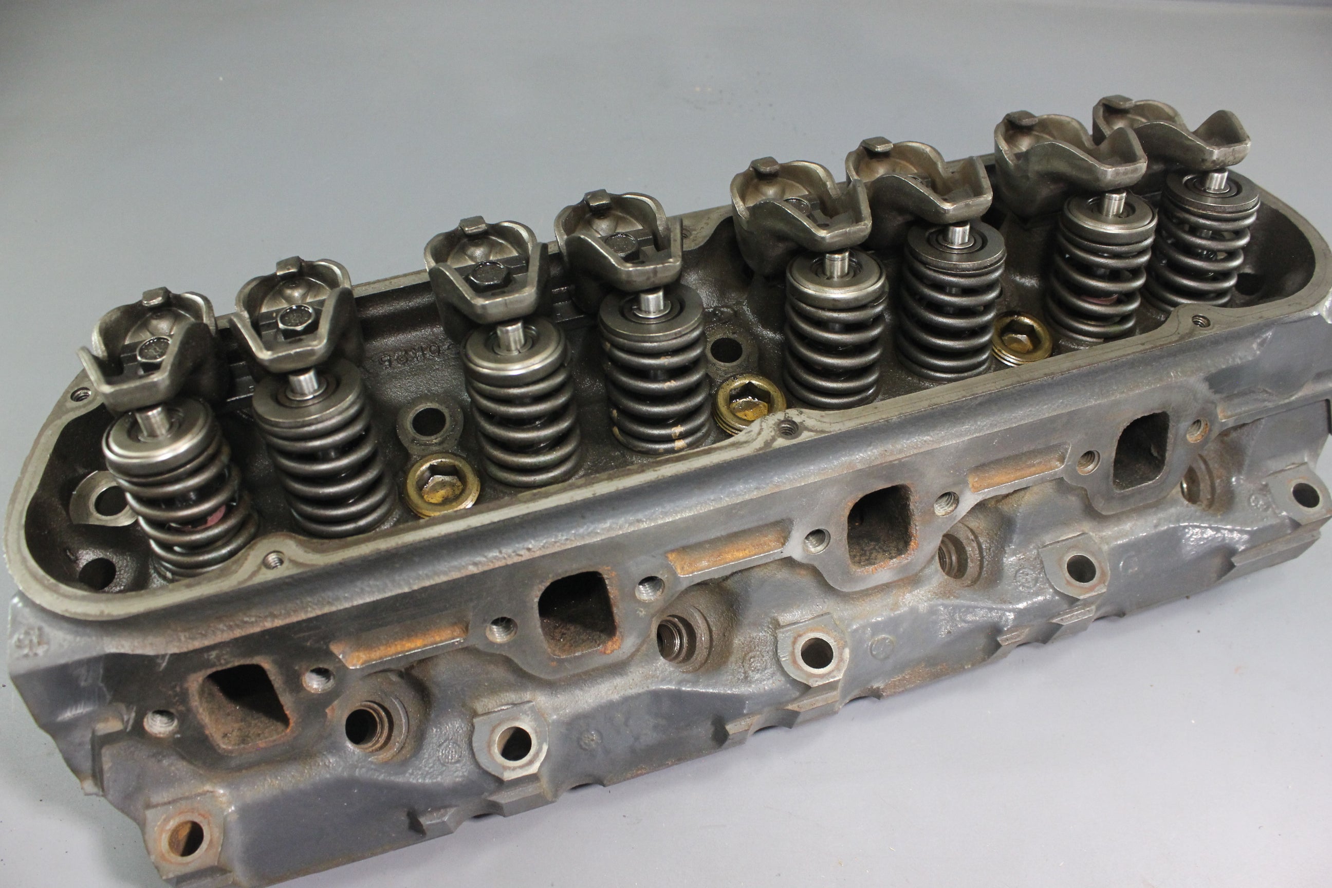 OMC 986085 0986085 Ford 5.0L 302 Cylinder Head V8 E8JL-AA 1989-1993 Cobra