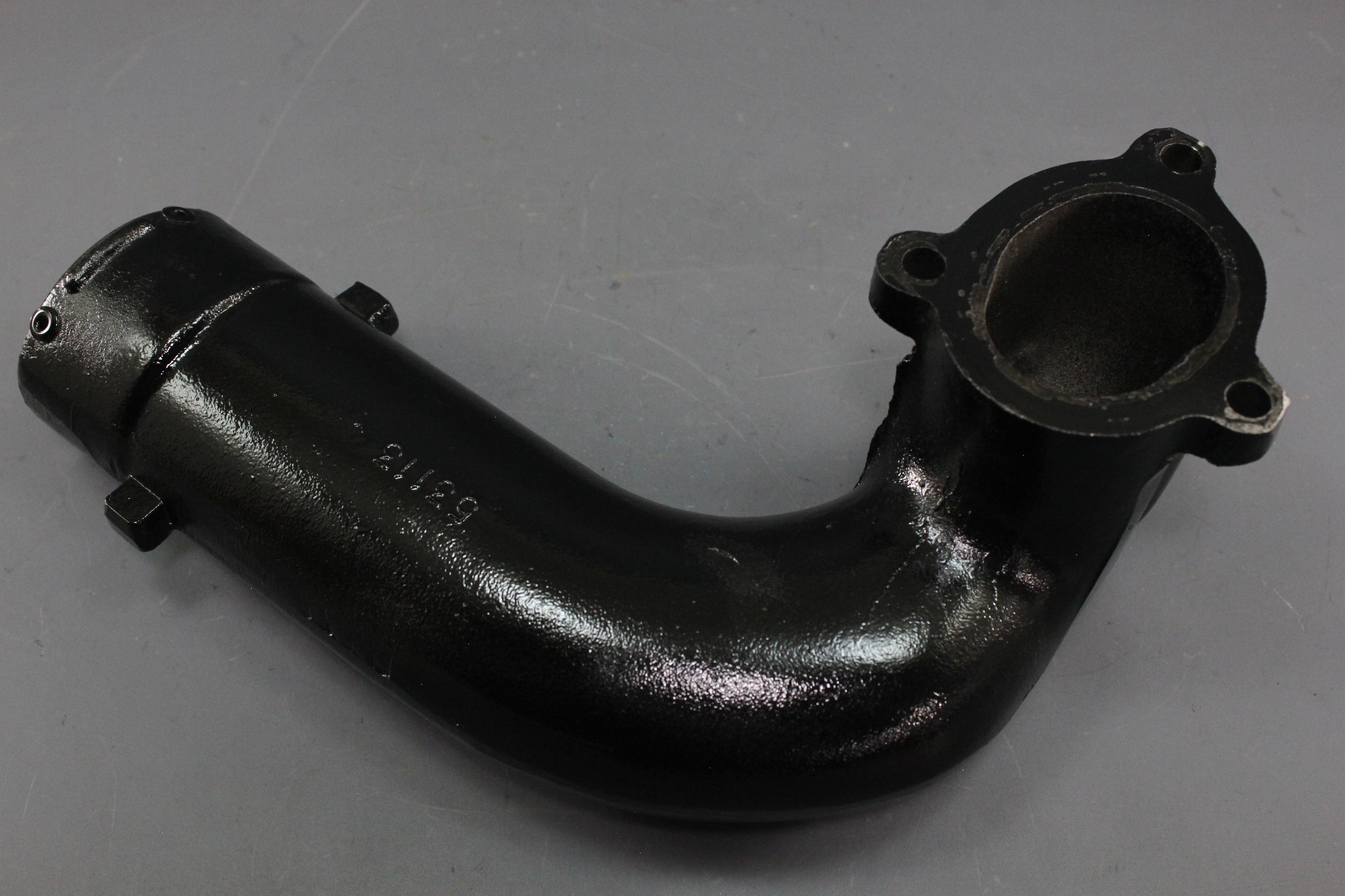 MerCruiser alpha one exhaust Elbow J-Tube 53113A2 2.5L 3.0L 120hp 140hp 165hp