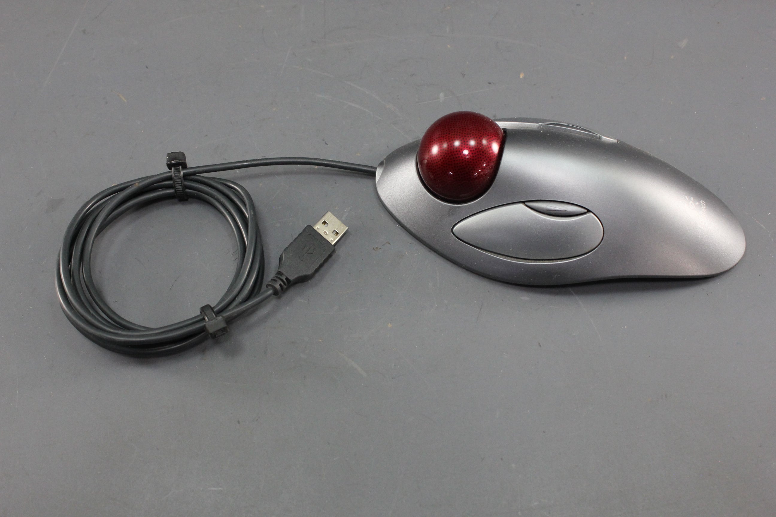 Logitech Trackman Optical Trackball Marble Mouse 810-000767 USED Extra Ball