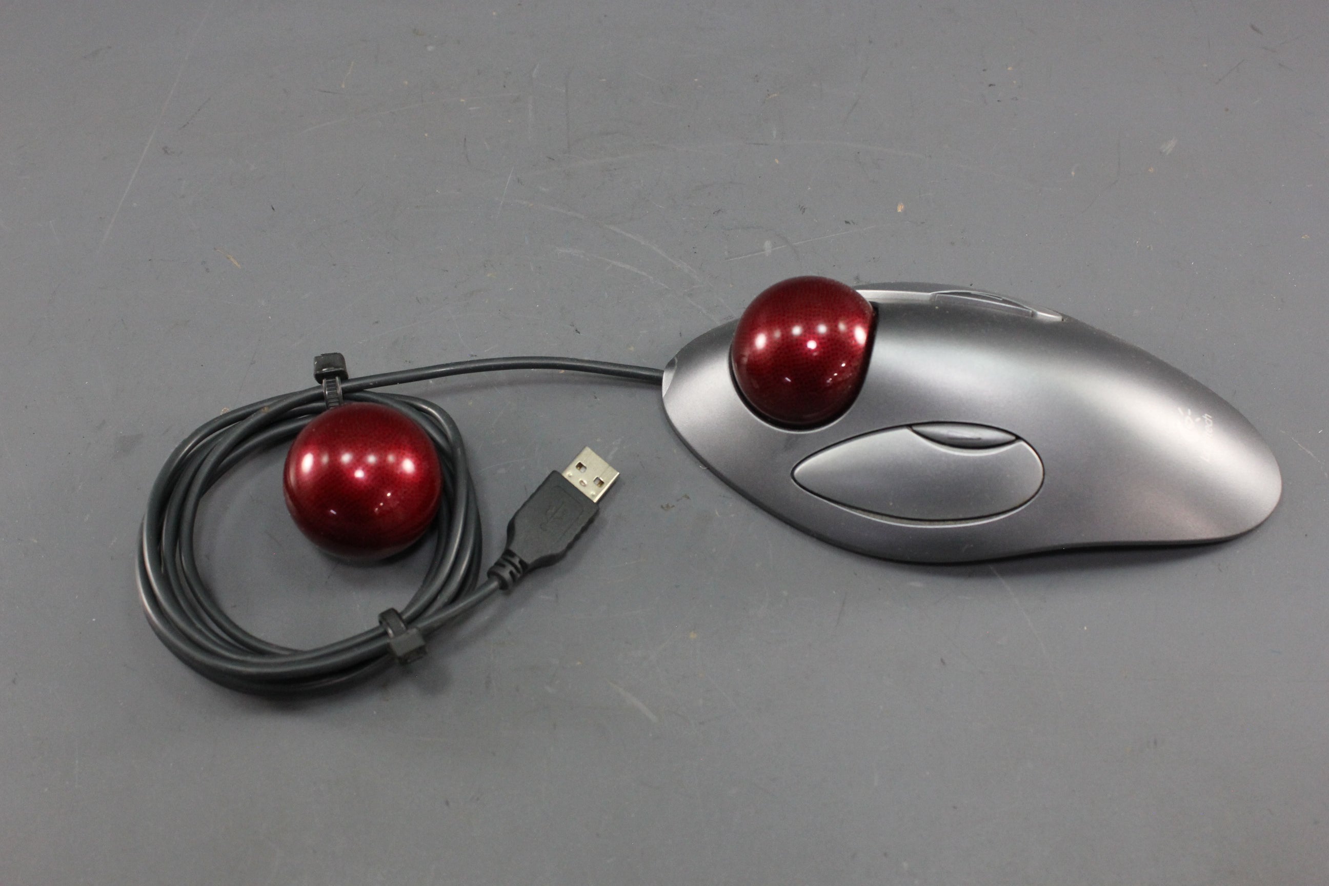 Logitech Trackman Optical Trackball Marble Mouse 810-000767 USED Extra Ball