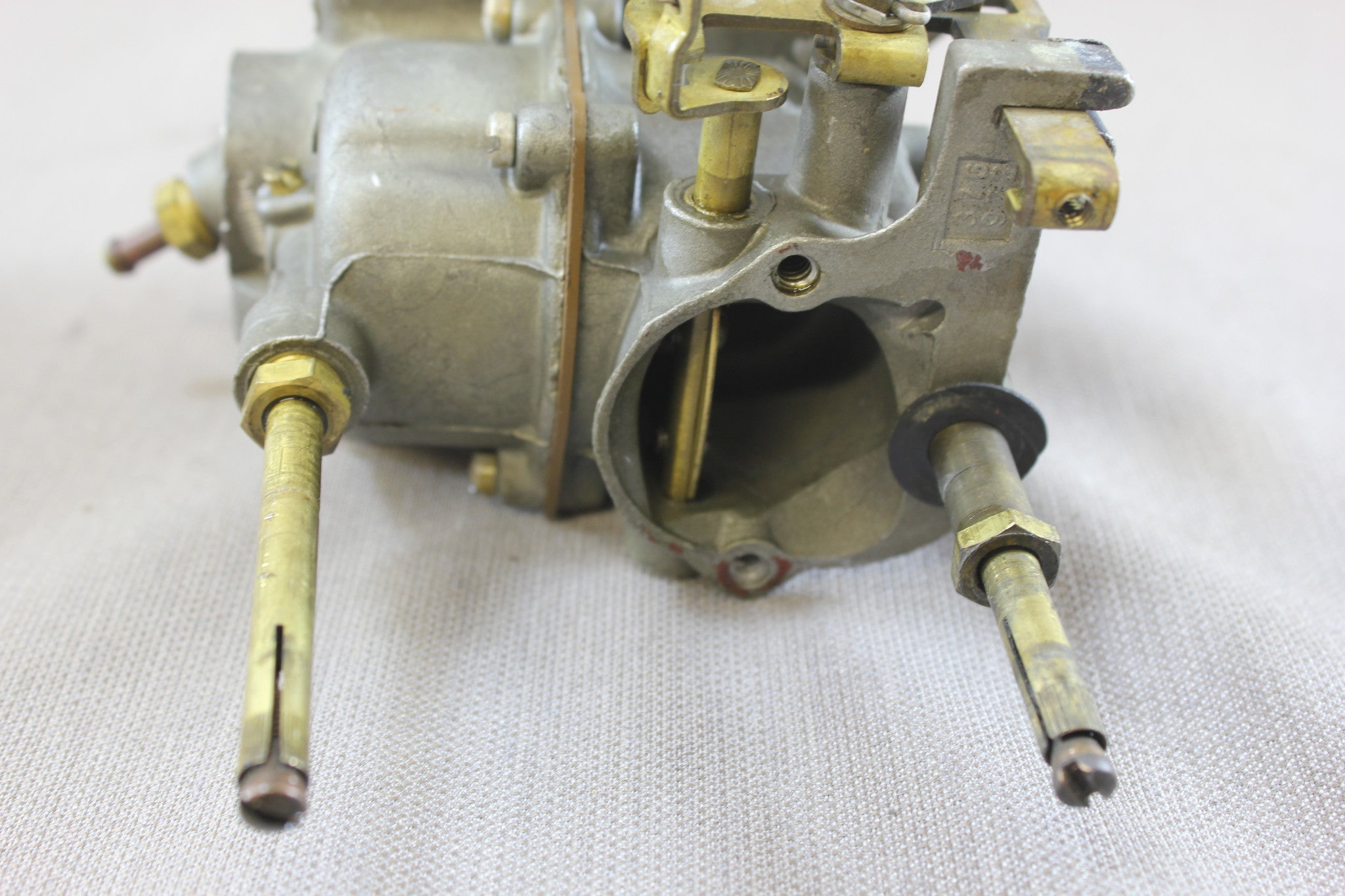 Johnson Evinrude 18hp Outboard FD-12 1958 Carburetor Carb Air Box 376404 376972