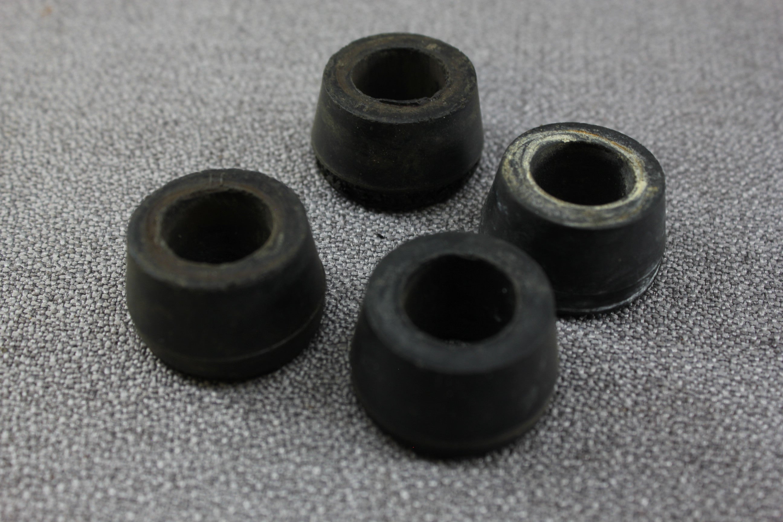 Mercruiser Pre Alpha 1 MR One Trim Arms Cylinders Rubber bushings Pins Pivot