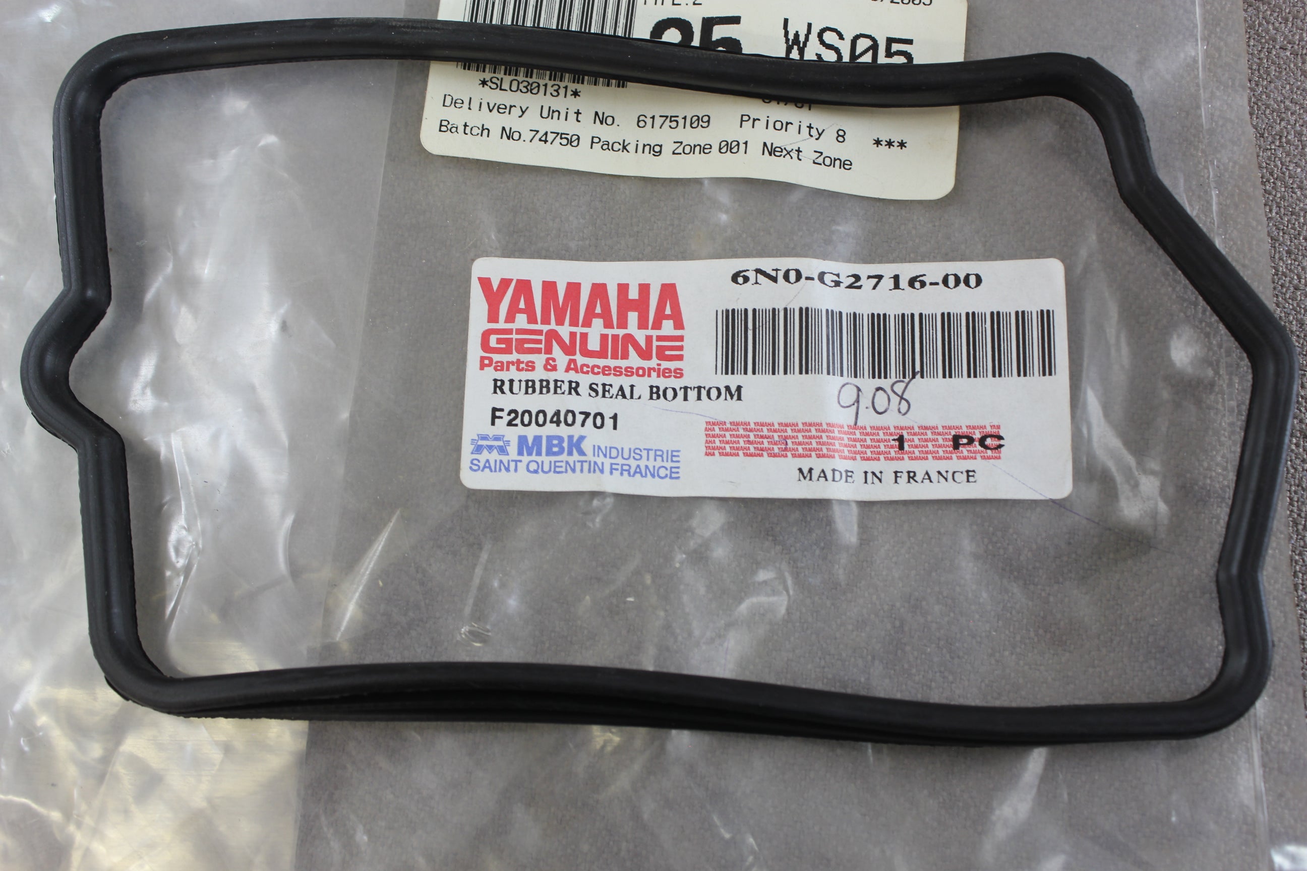 Yamaha Outboard 6N0-G2716-00-00 Rubber Seal gasket New OEM Part 8hp 6hp