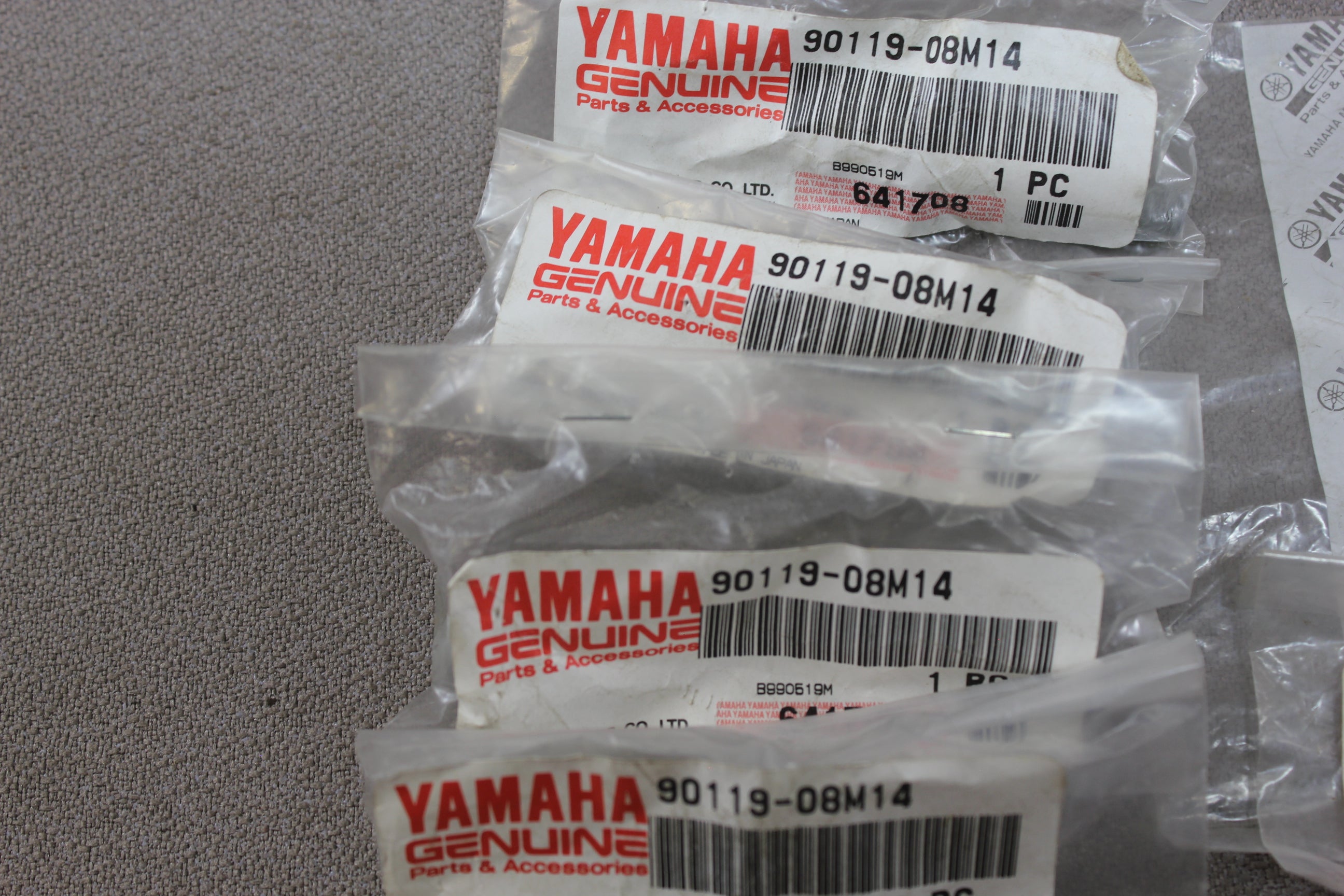 Yamaha Outboard 90119-08M14 90119-08M33 97095-08055 97095-06045 Bolt Washer Set