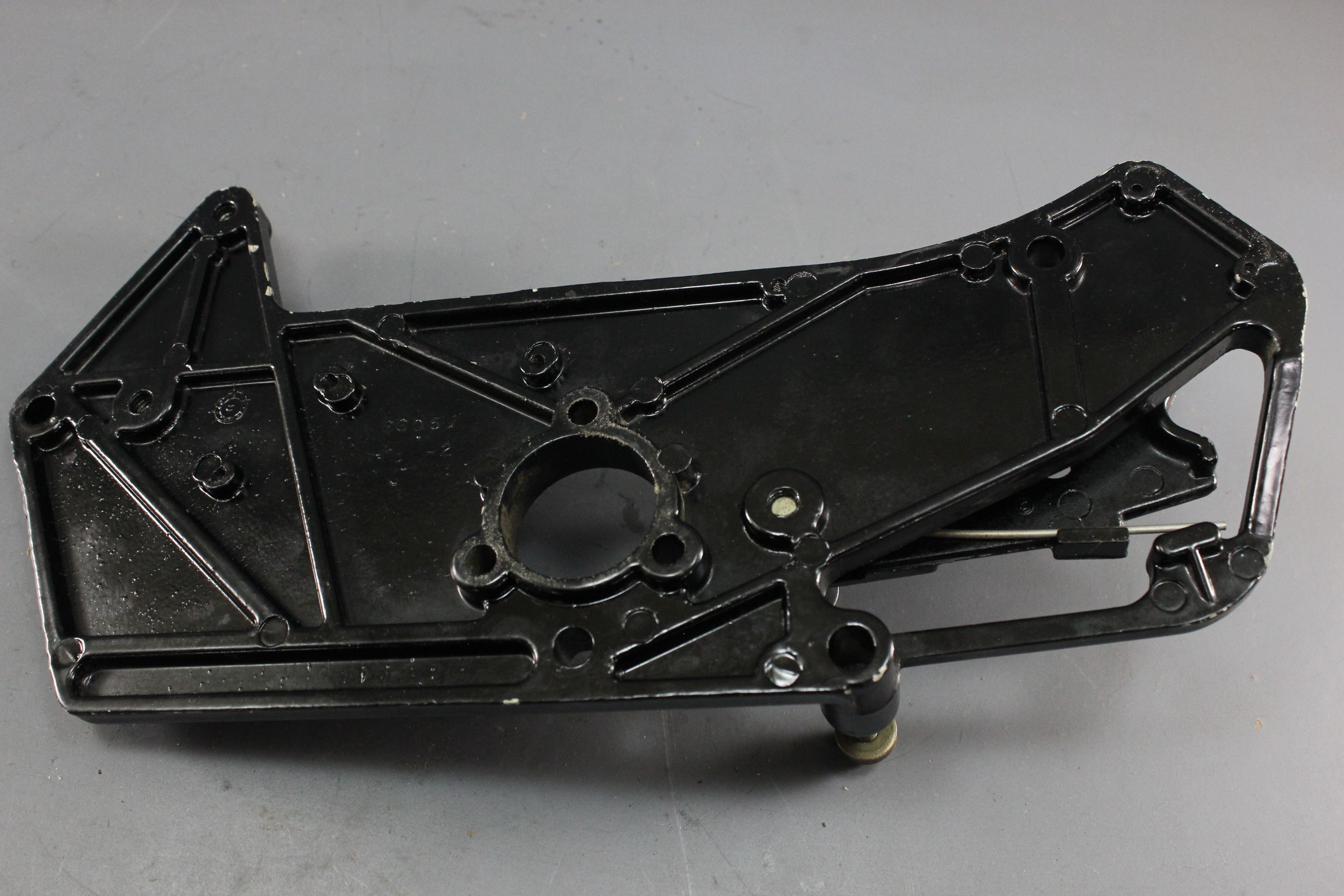 MerCruiser 66057A3 45517A2 120hp 140hp 165hp in-line Shift Bracket 2.5L 3.0L