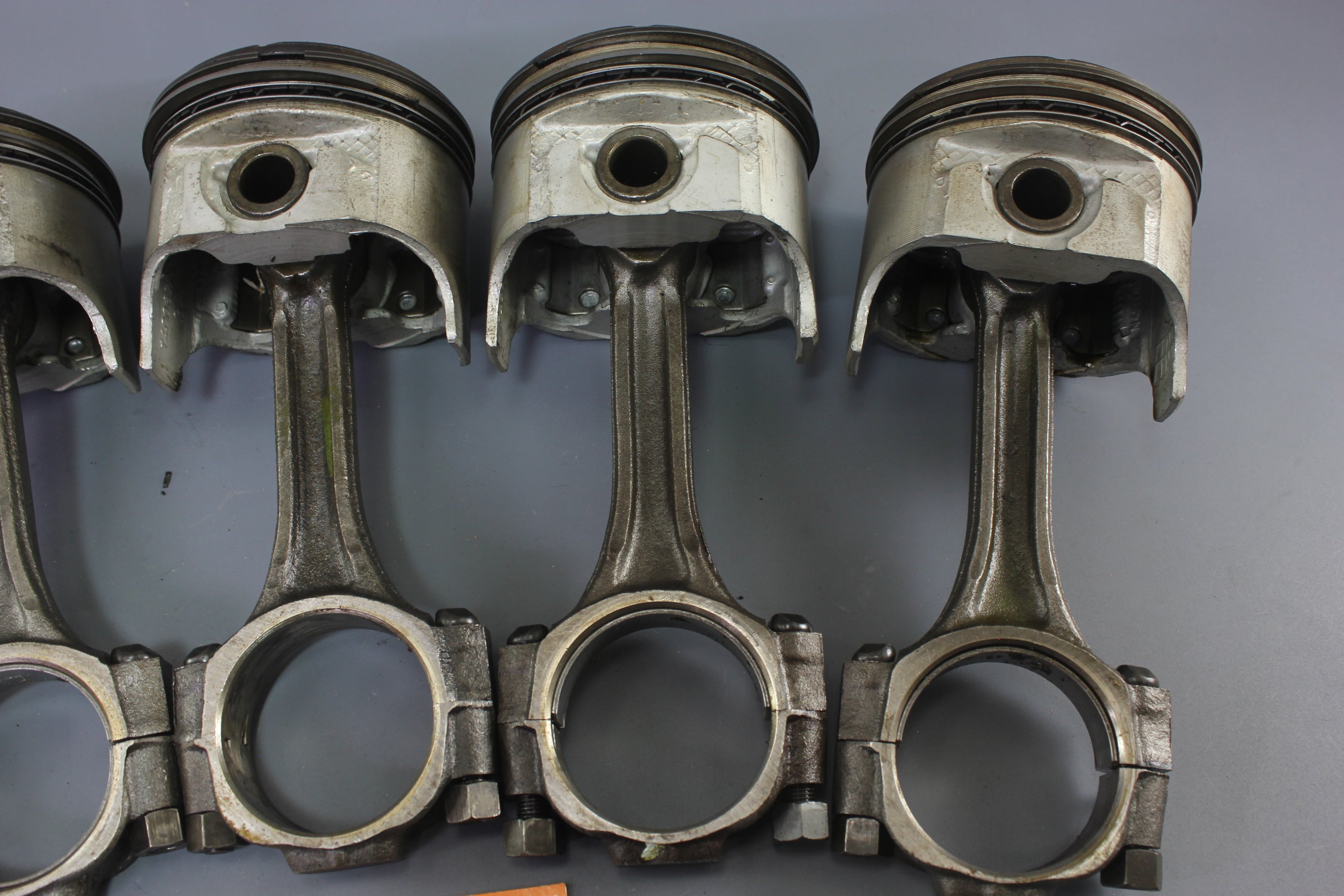 OMC MerCruiser GM 14006722 14053831 Piston Connecting Rod Set 3.8L V6 229 Engine