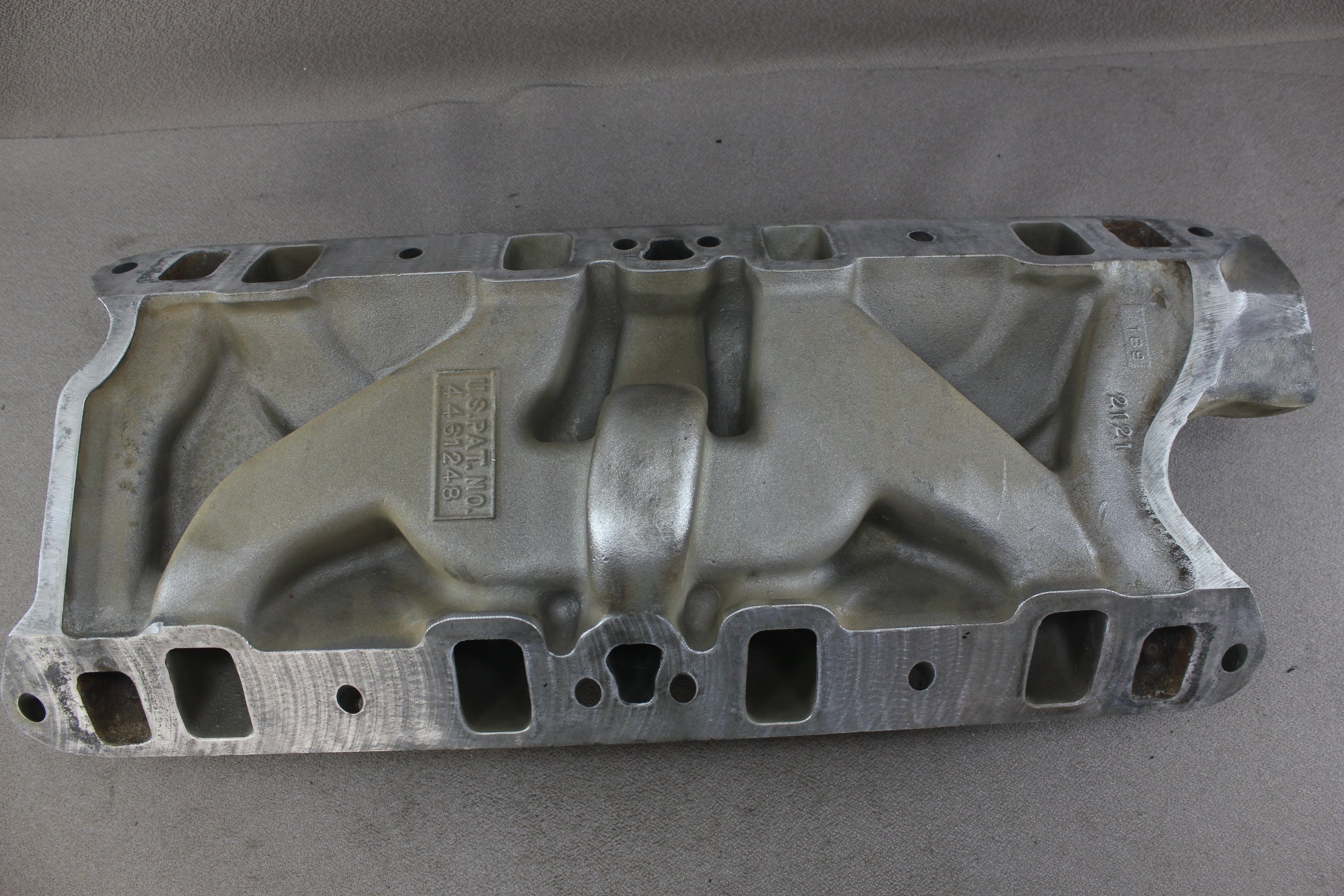 Edelbrock Performer 289 Small Block 302 Ford Aluminum Intake Manifold V8 5.0L