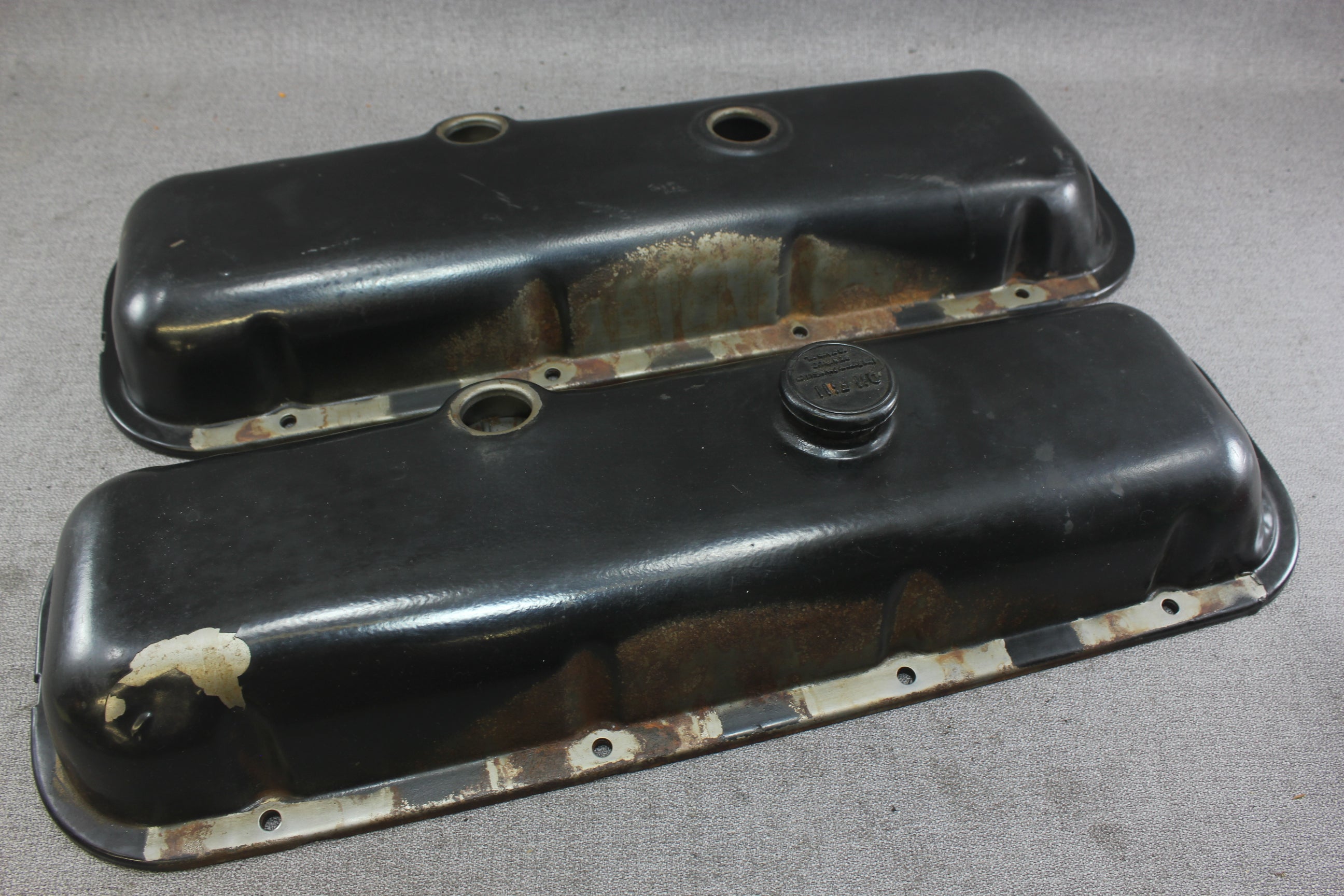 Chevy GM Steel Valve Rocker Covers Older BBC 454 502 1980s 7.4L 8.2L MerCruiser?