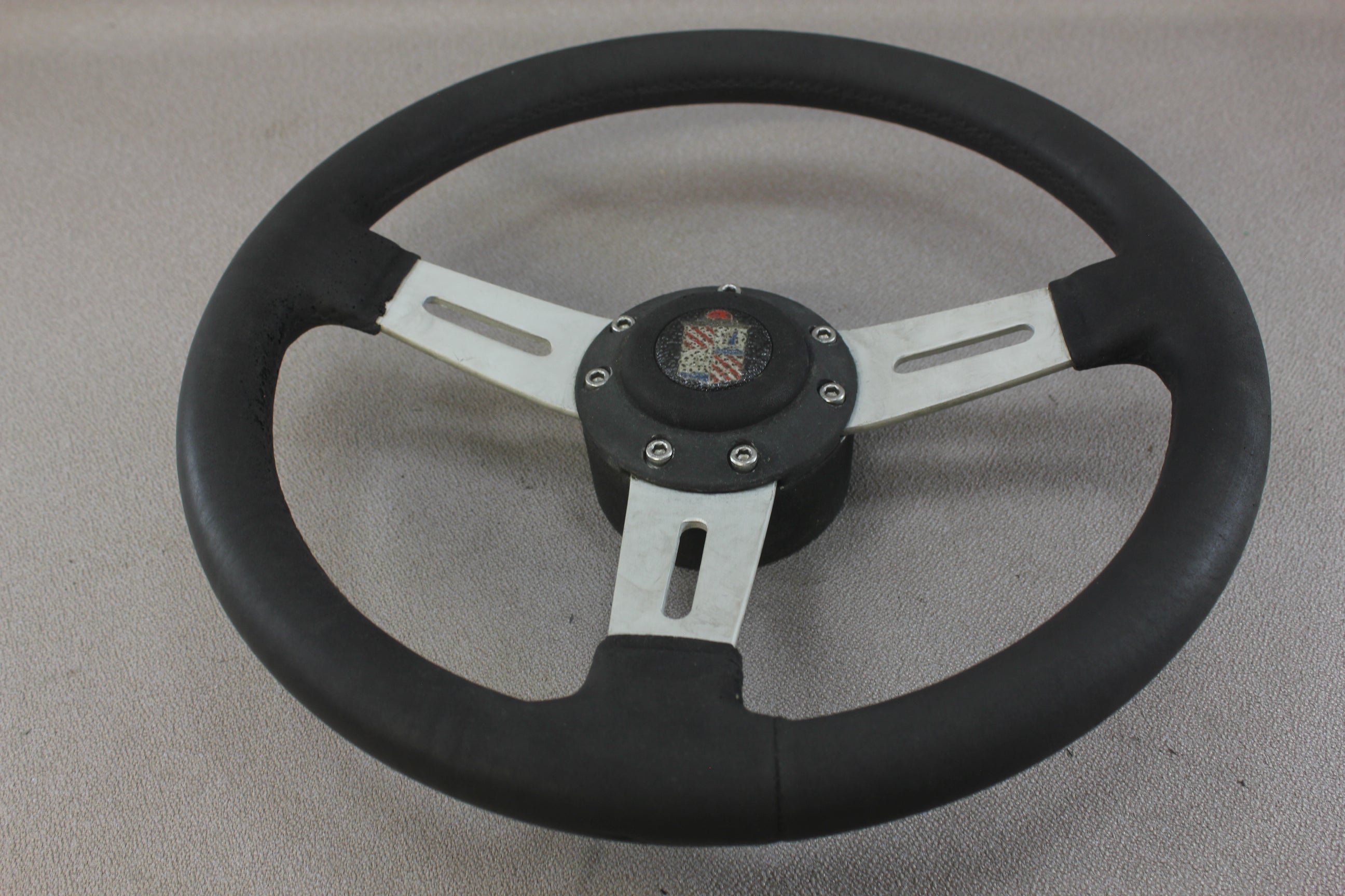 Boat Steering Wheel Bayliner Teleflex Rubber Grip 3-Spoke Helm Cap Cover Hub