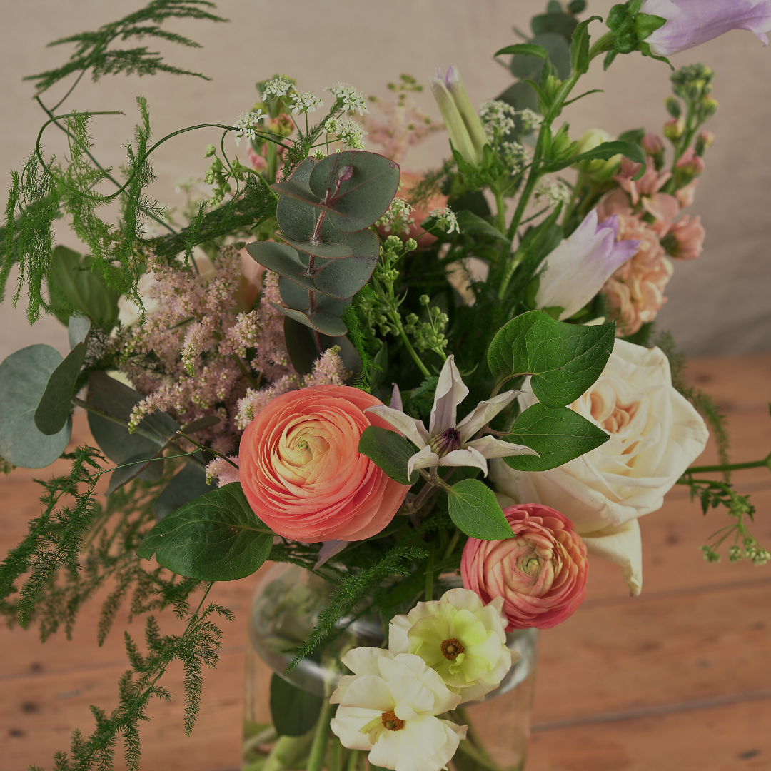 Vase Arrangements for Summer Weddings & Events – Botanique Workshop