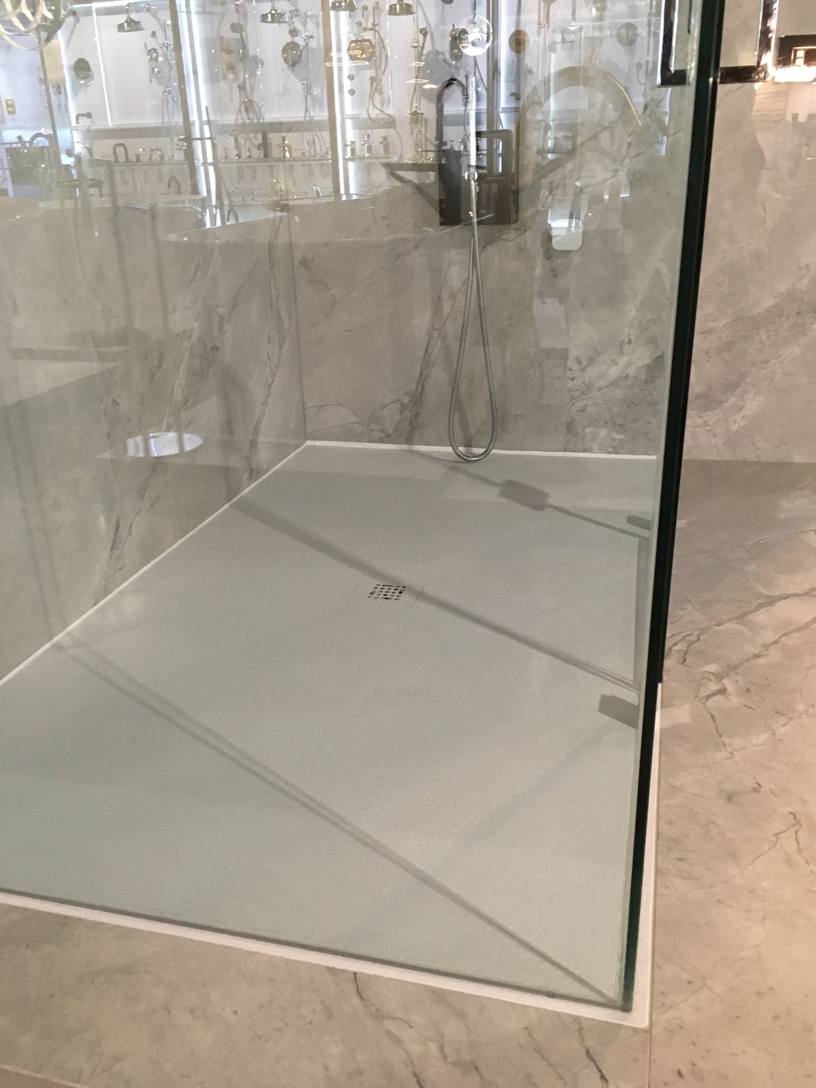 Fiora Quadro Zero Threshold Shower Base 2 – Canaroma Bath And Tile
