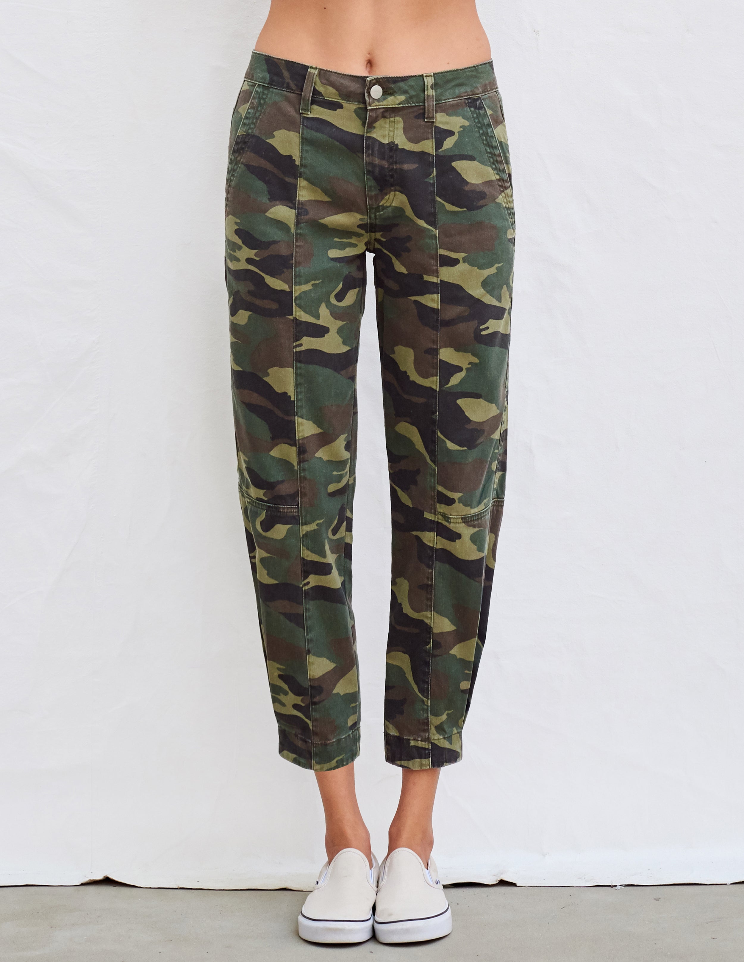 sundry camo joggers