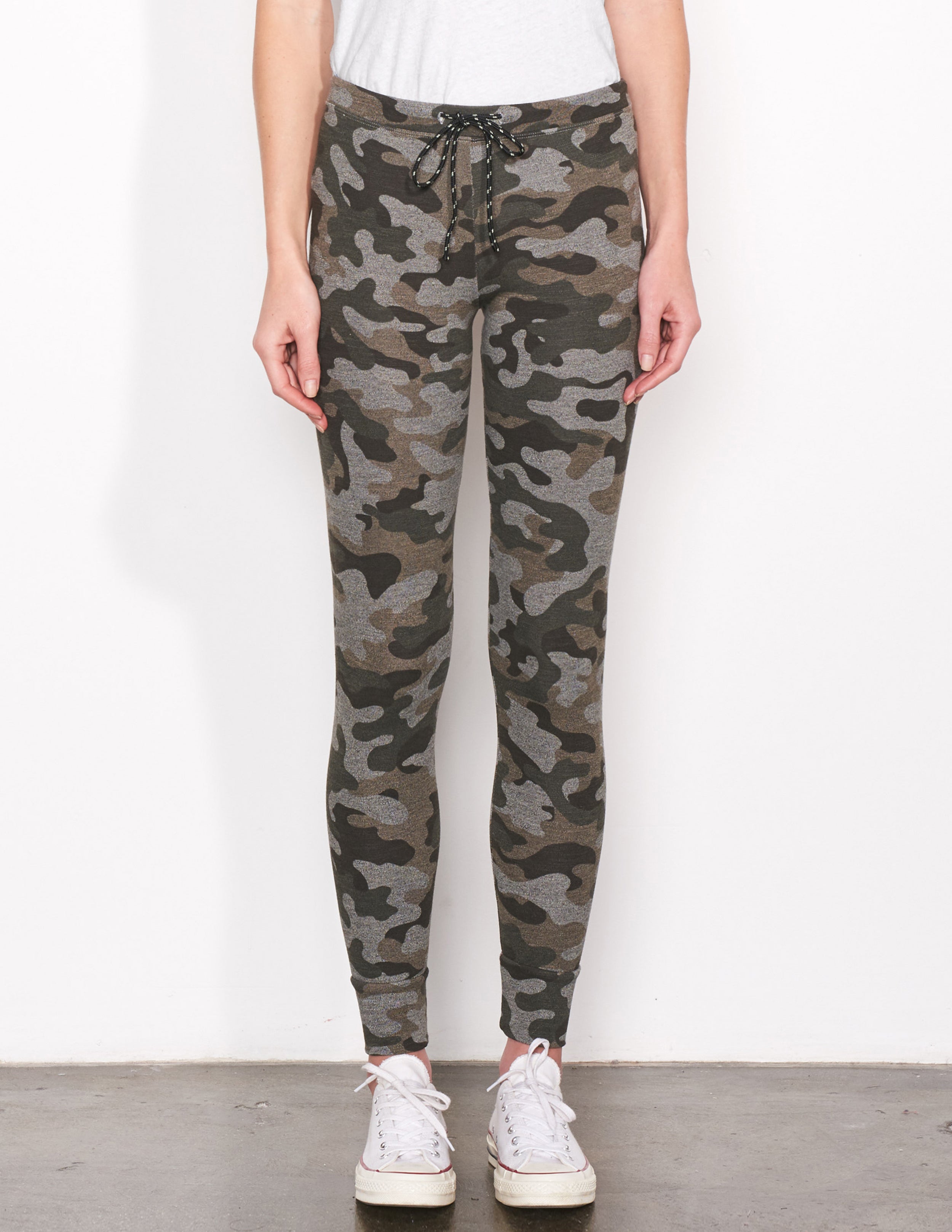 sundry camo sweatpants