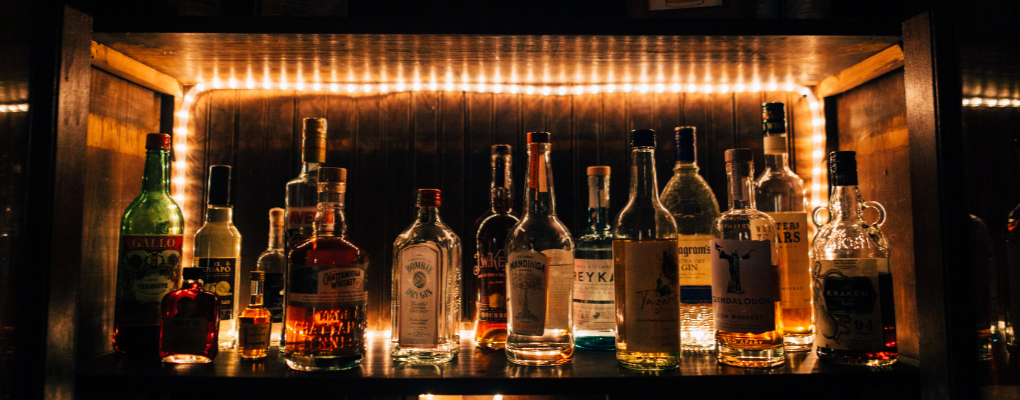 Stocking bar with basic liqueurs - Home Bars USA