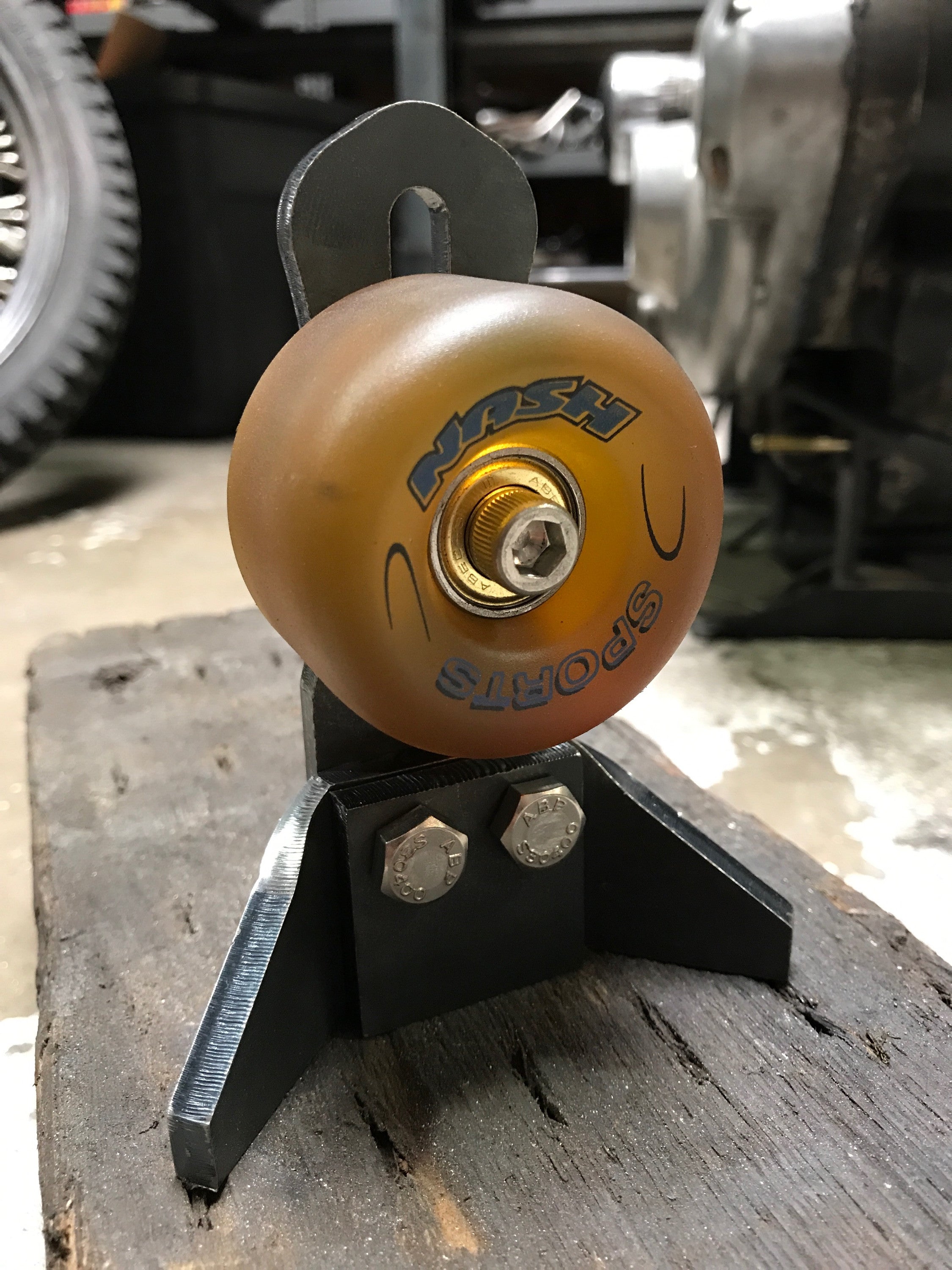 chain tensioner wheel