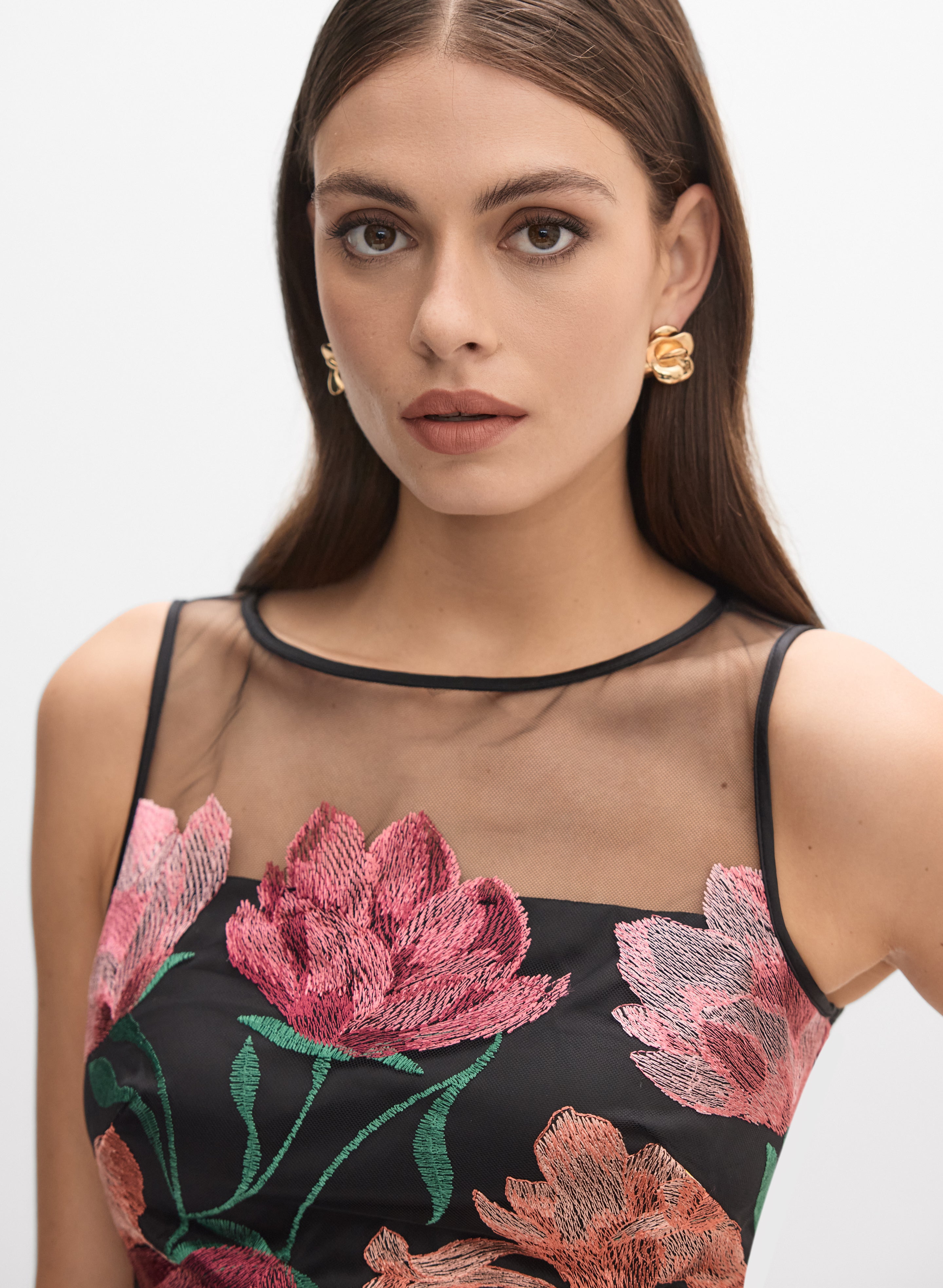 Robe à broderies florales