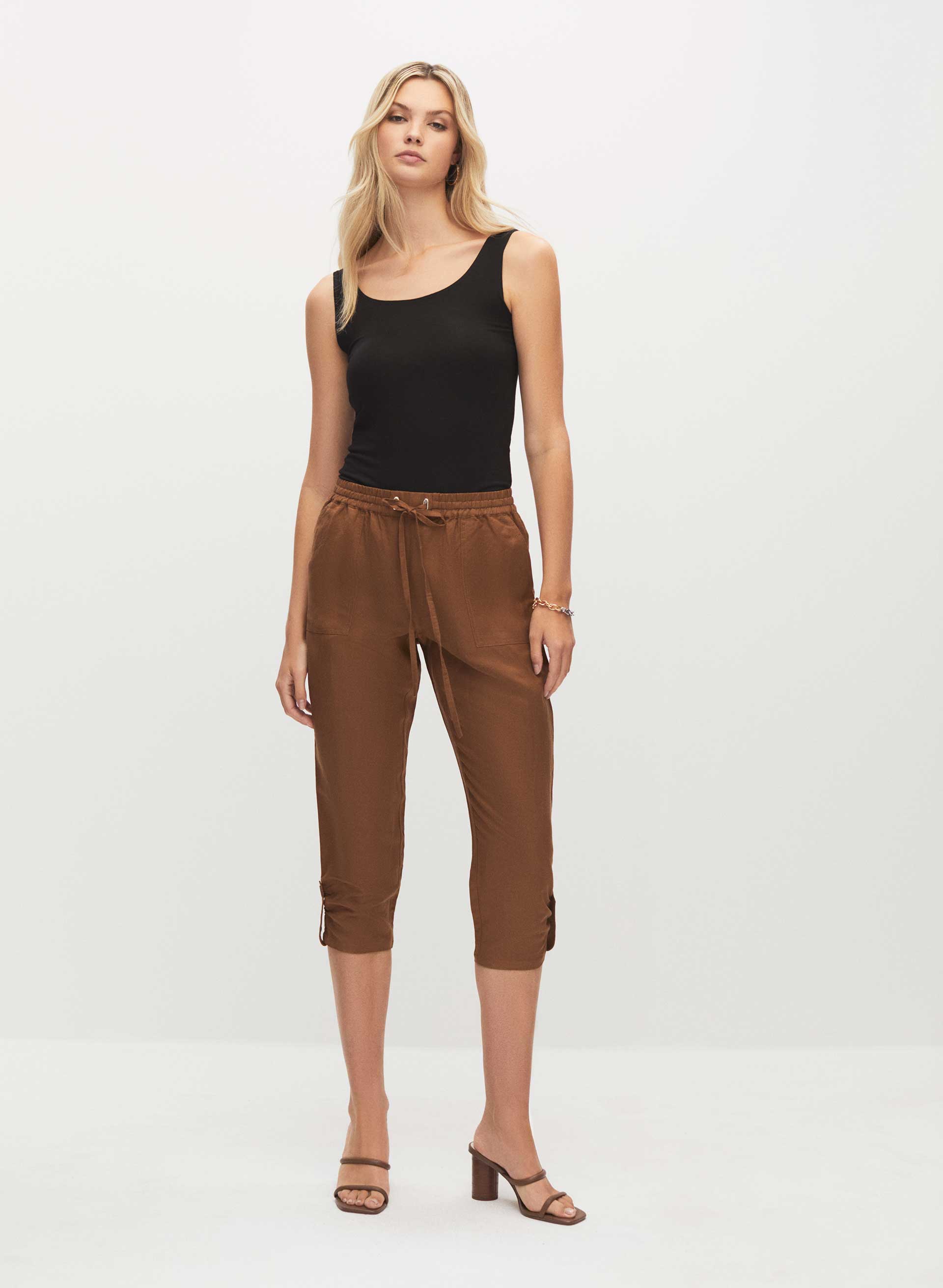 Linen Jogger Capris