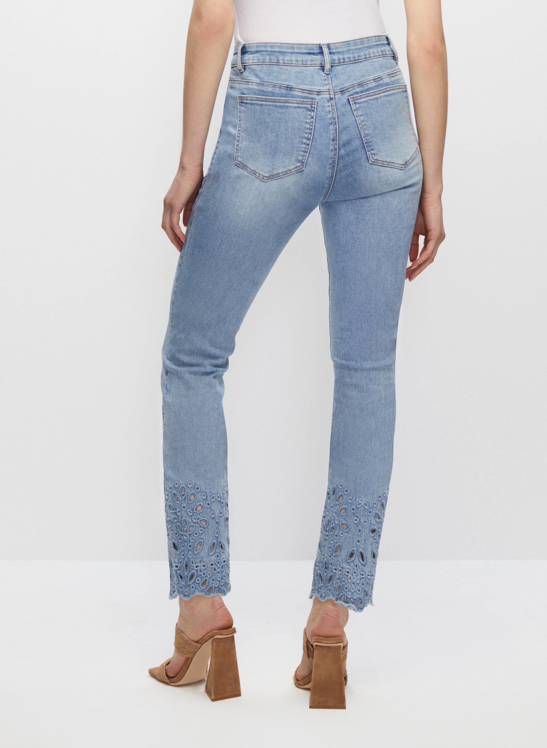 Eyelet Motif Straight Leg Jeans