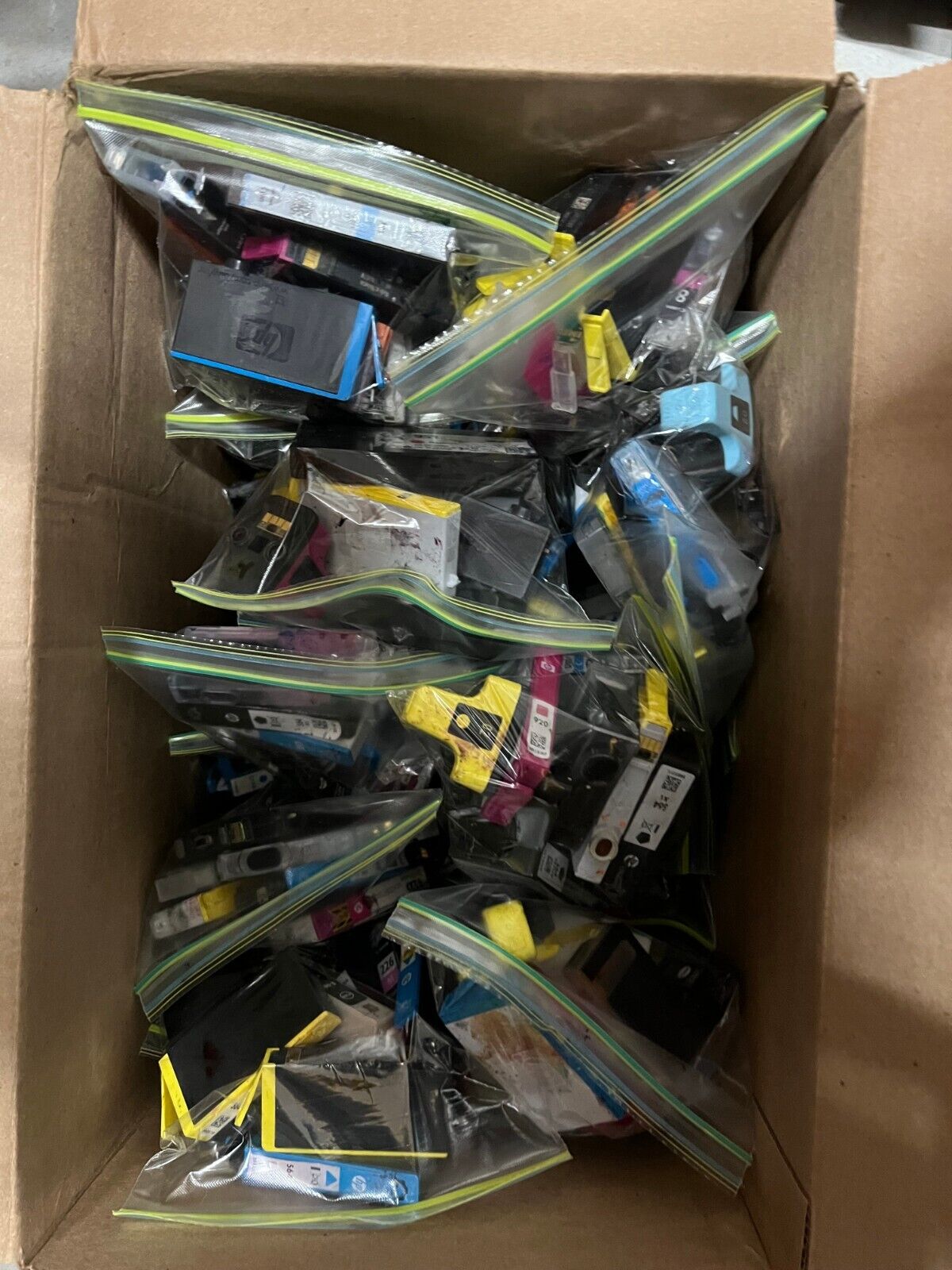 MIX LOT OF 60 BAGGED EMPTY INK CARTRIDGES FOR $120 STAPLES or OFFICE M –  Bulkbuys101