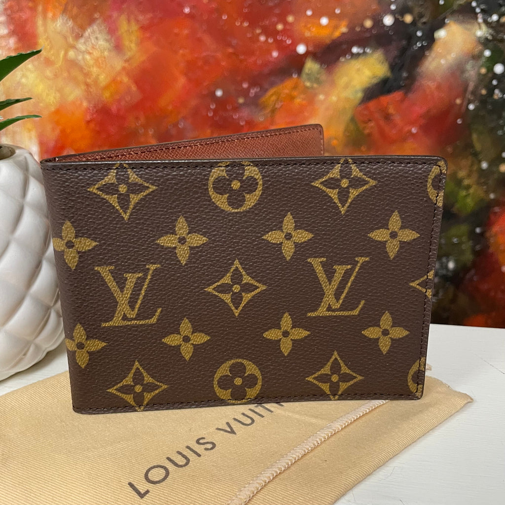 Louis Vuitton Monogram Checkbook Cover