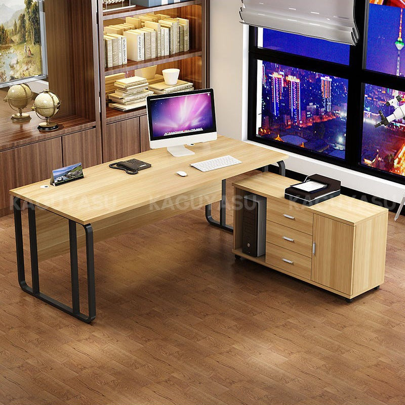 Boss Desk With Spacious Desktop