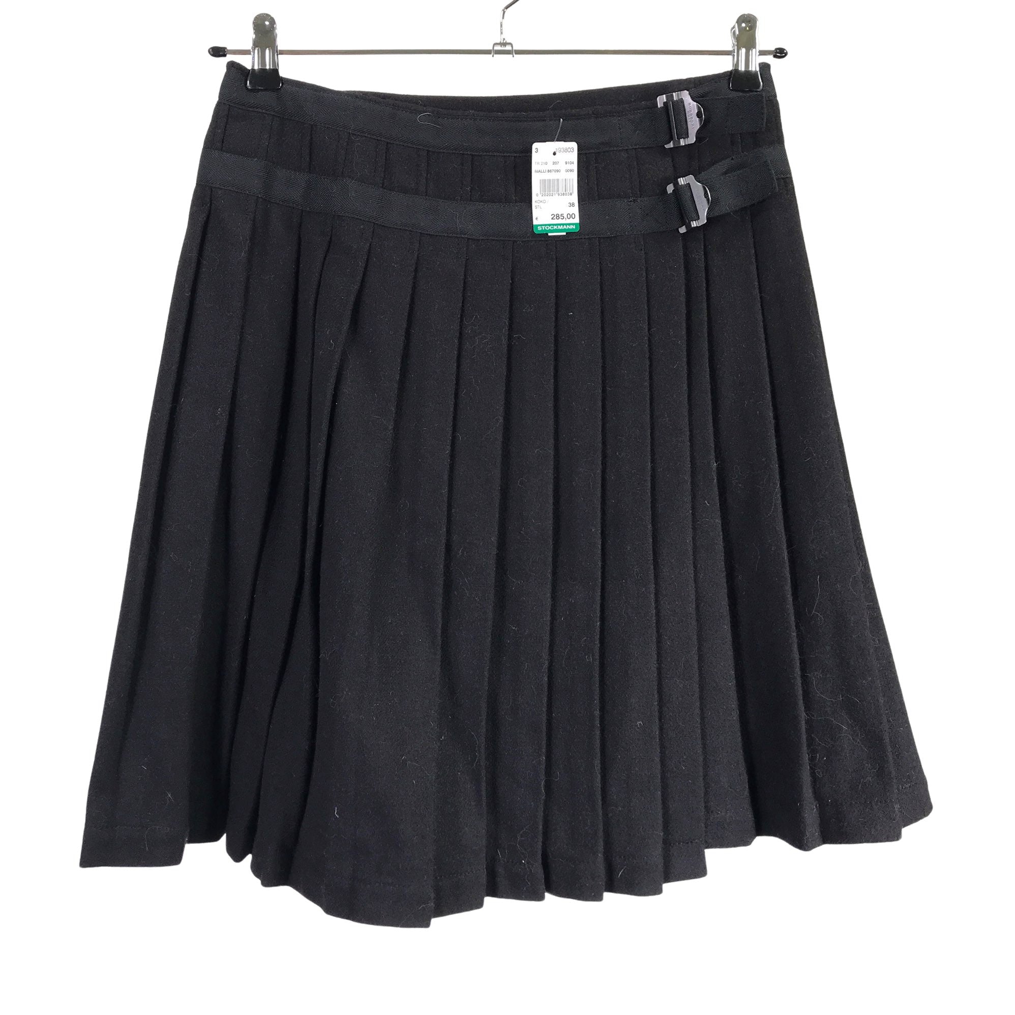 Women's Burberry Pleated skirt, size 38 (Black) | Emmy