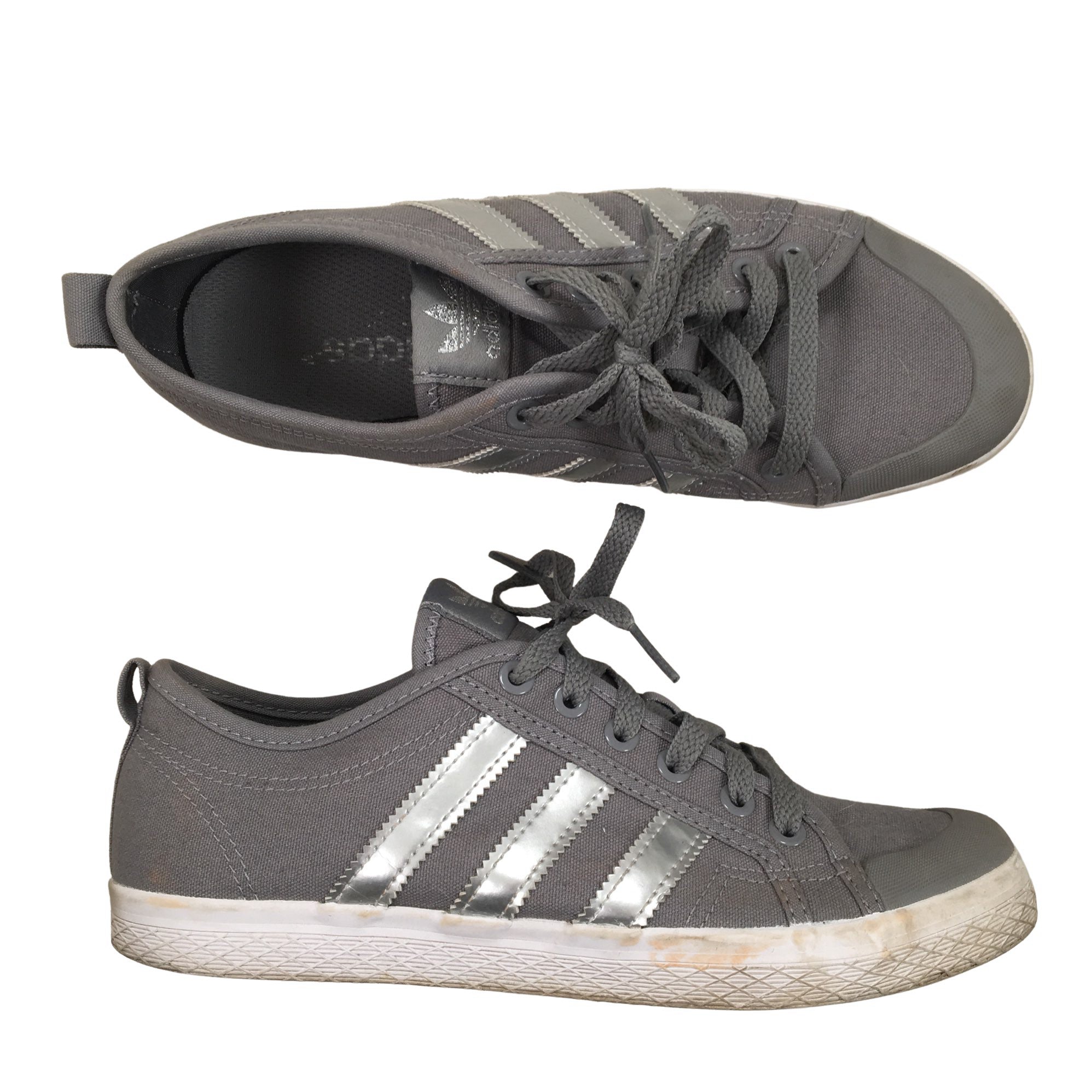Women's Adidas sneakers, size 40 (Grey)