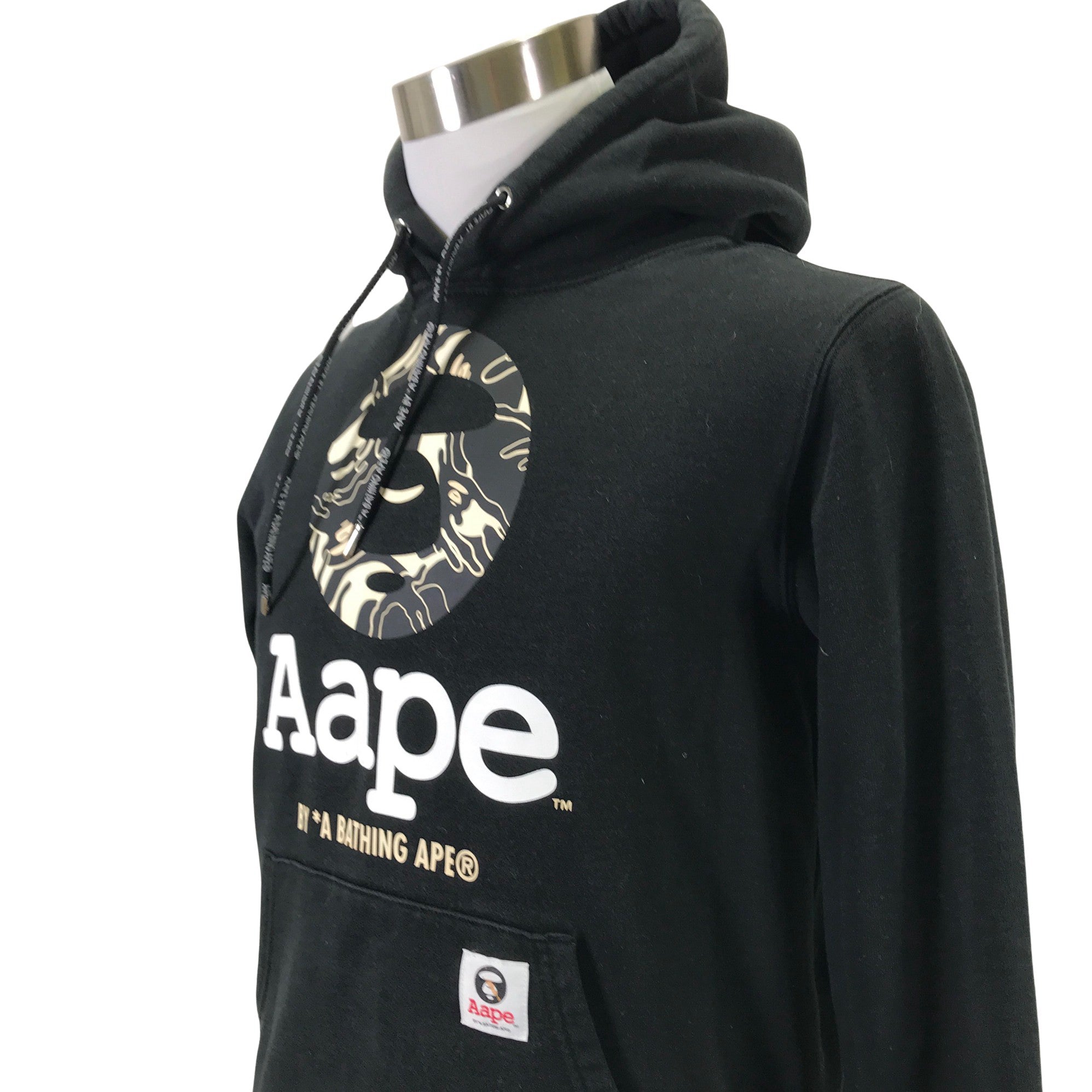 A BATHING APE®