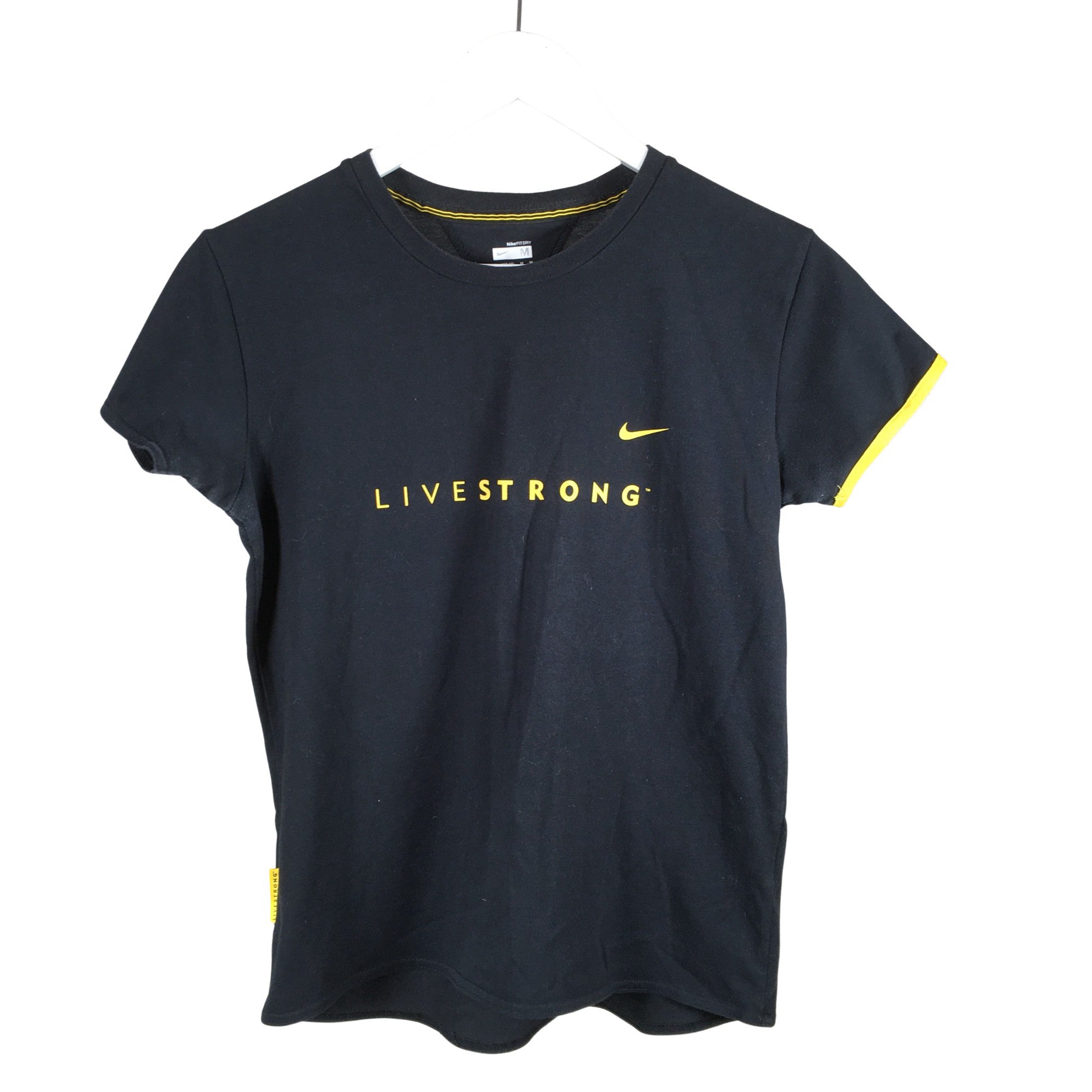 Sensación agricultores Por Women's Nike T-shirt, size 48 (Black) | Emmy